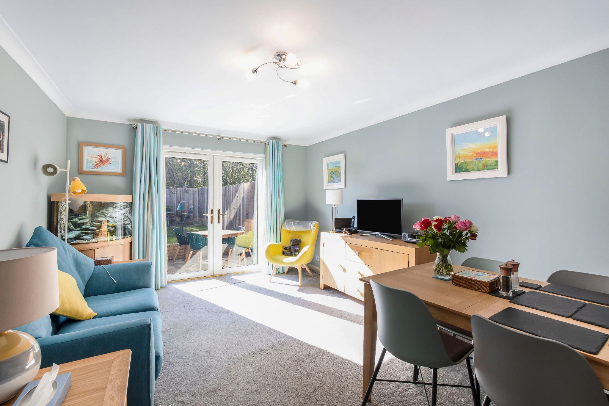 2 bedroom mid terraced house SSTC in Welwyn Garden City - Photograph 5