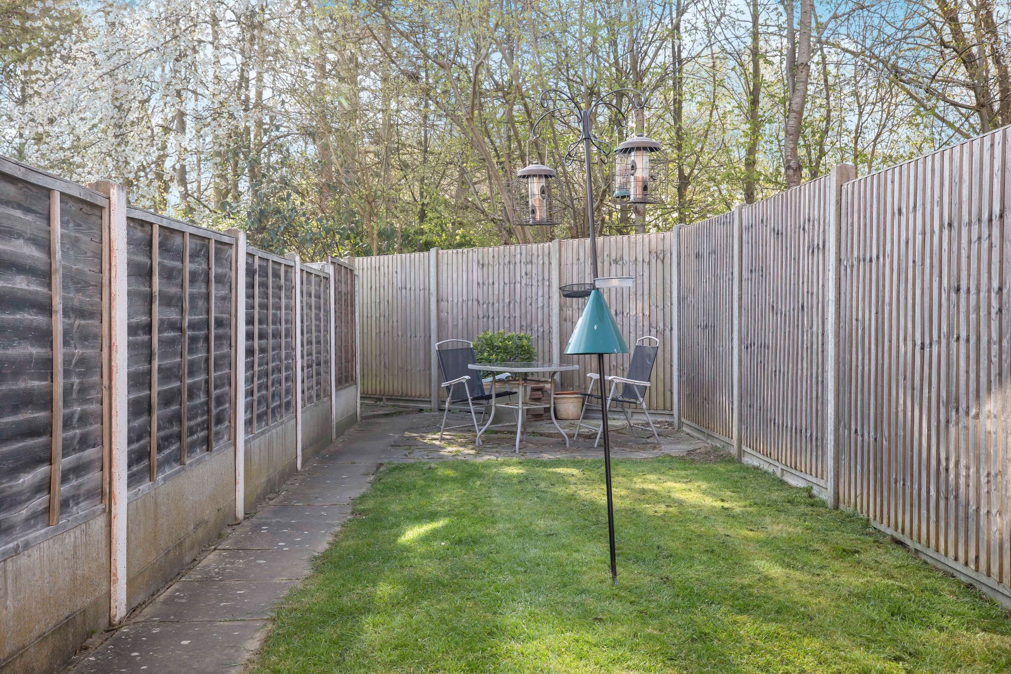 2 bedroom mid terraced house SSTC in Welwyn Garden City - Photograph 2