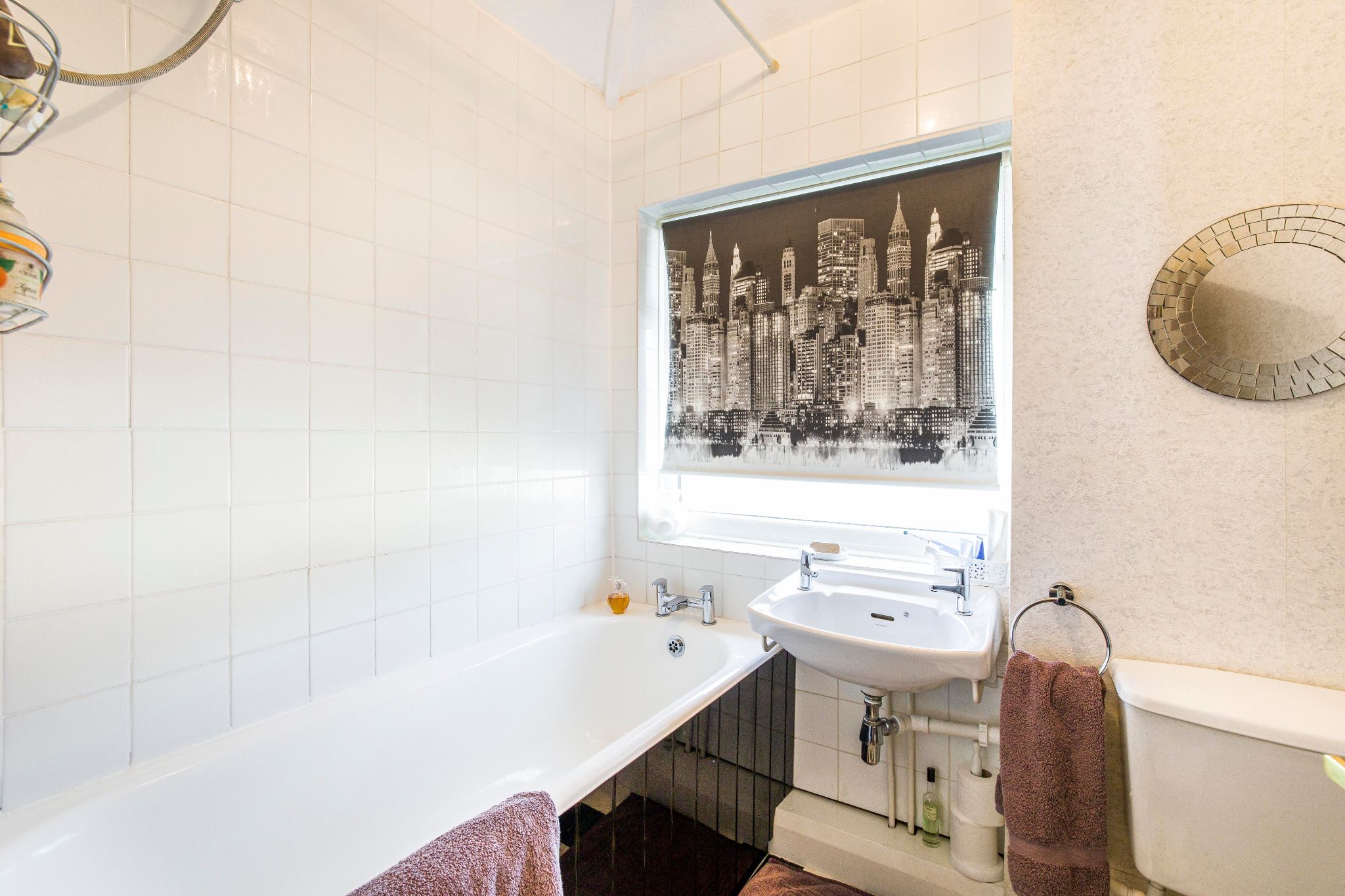 5 bedroom semi-detached house SSTC in Potters Bar - Photograph 18
