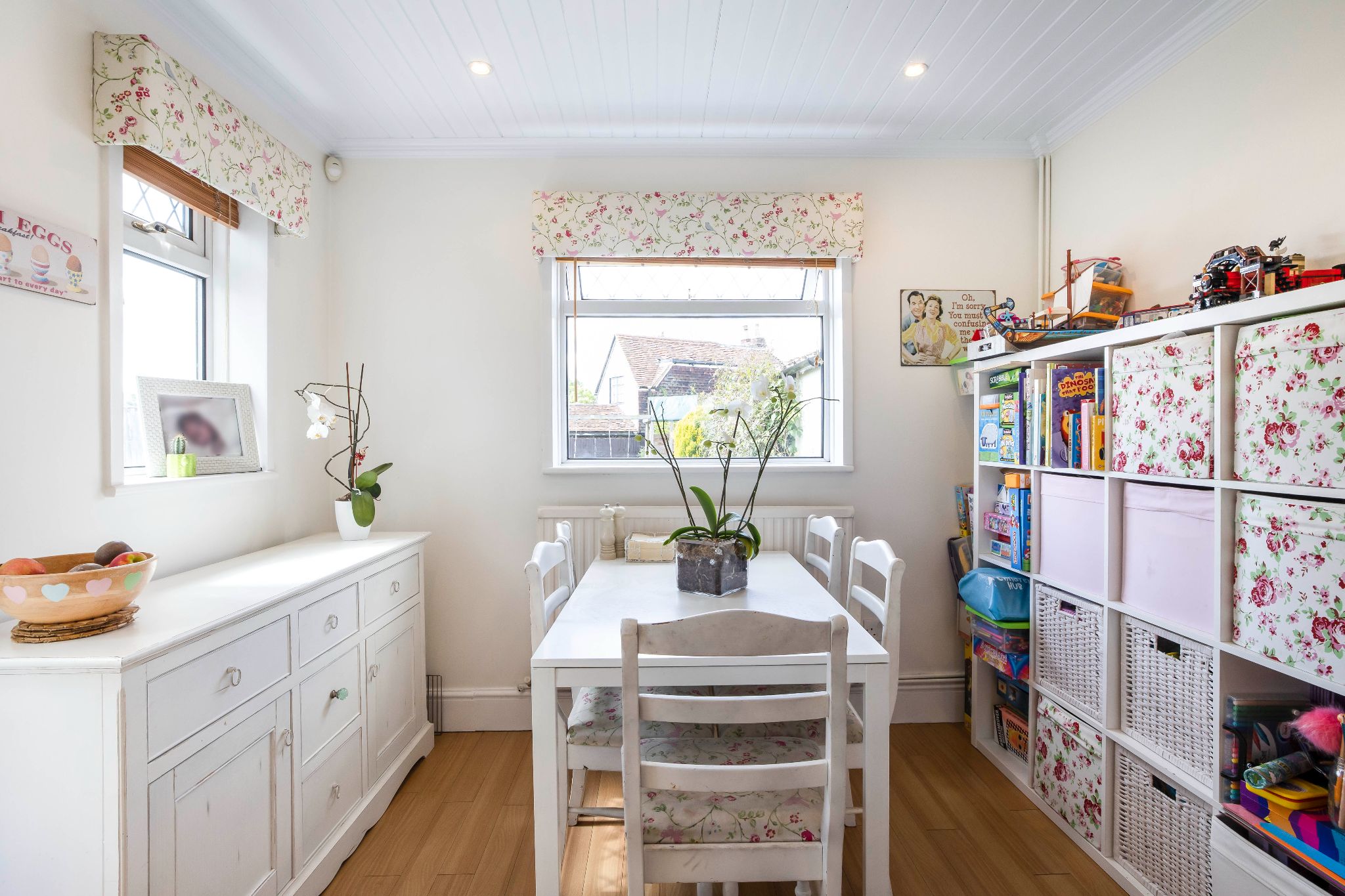 4 bedroom semi-detached house SSTC in Welham Green - Photograph 8