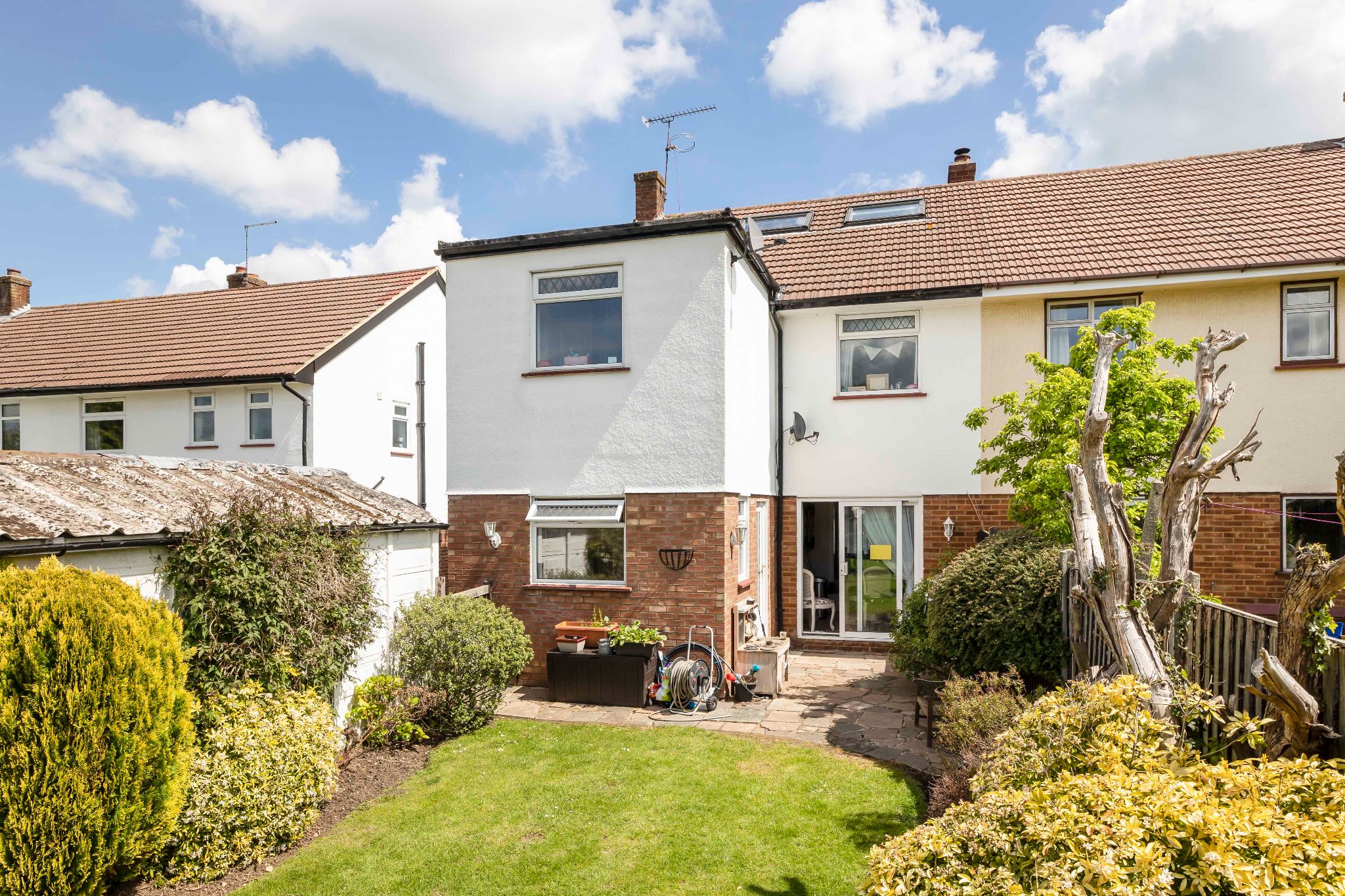 4 bedroom semi-detached house SSTC in Welham Green - Photograph 20