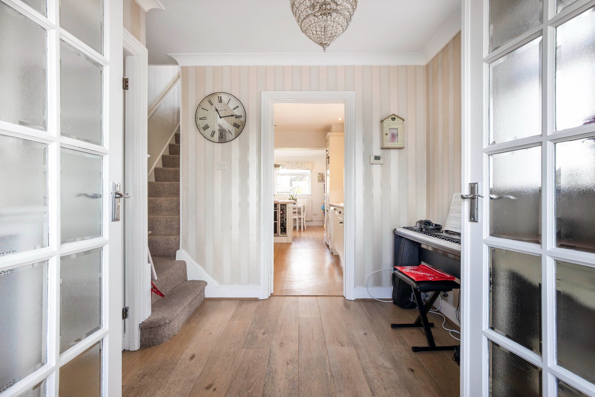 4 bedroom semi-detached house SSTC in Welham Green - Photograph 5