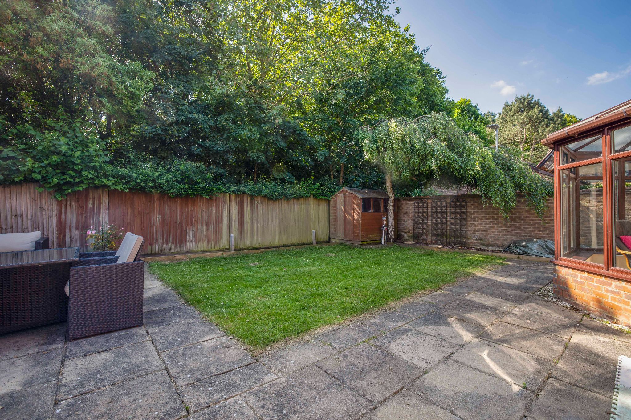 4 bedroom detached house Sale Agreed in Welwyn Garden City - Photograph 23