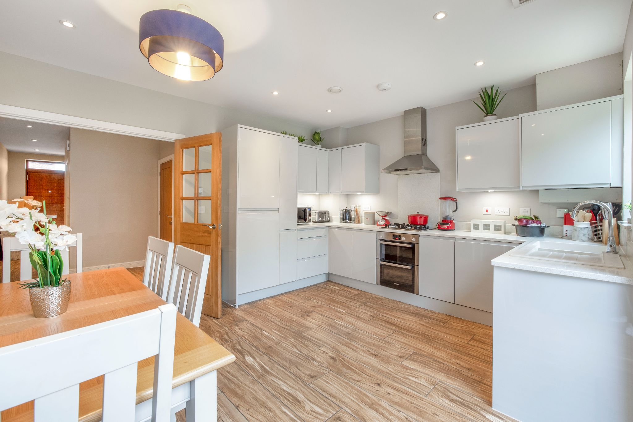3 bedroom mid terraced house For Sale in Brookmans Park - Photograph 20