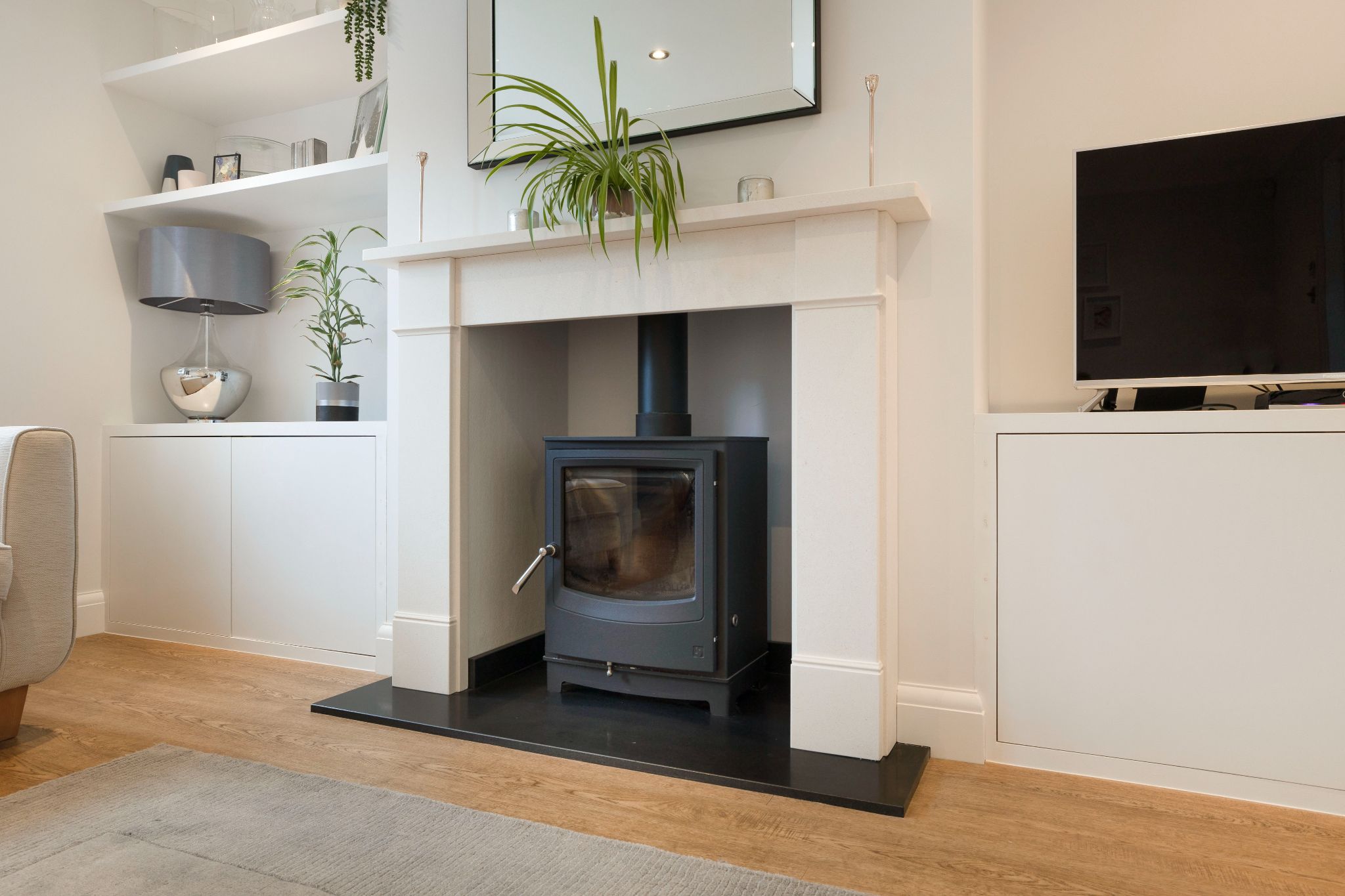 4 bedroom link detached house SSTC in Hatfield - Photograph 3