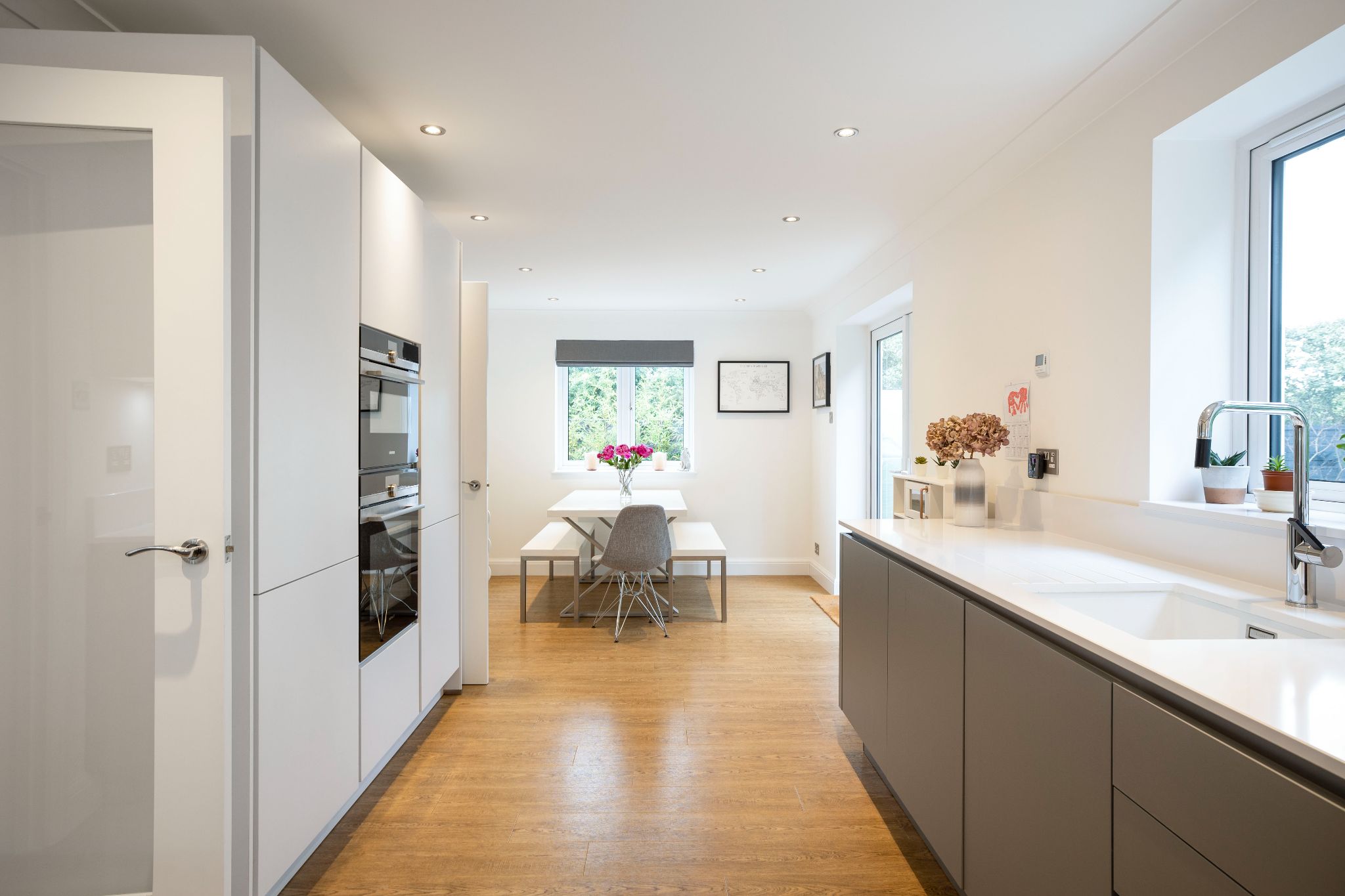 4 bedroom link detached house SSTC in Hatfield - Photograph 10