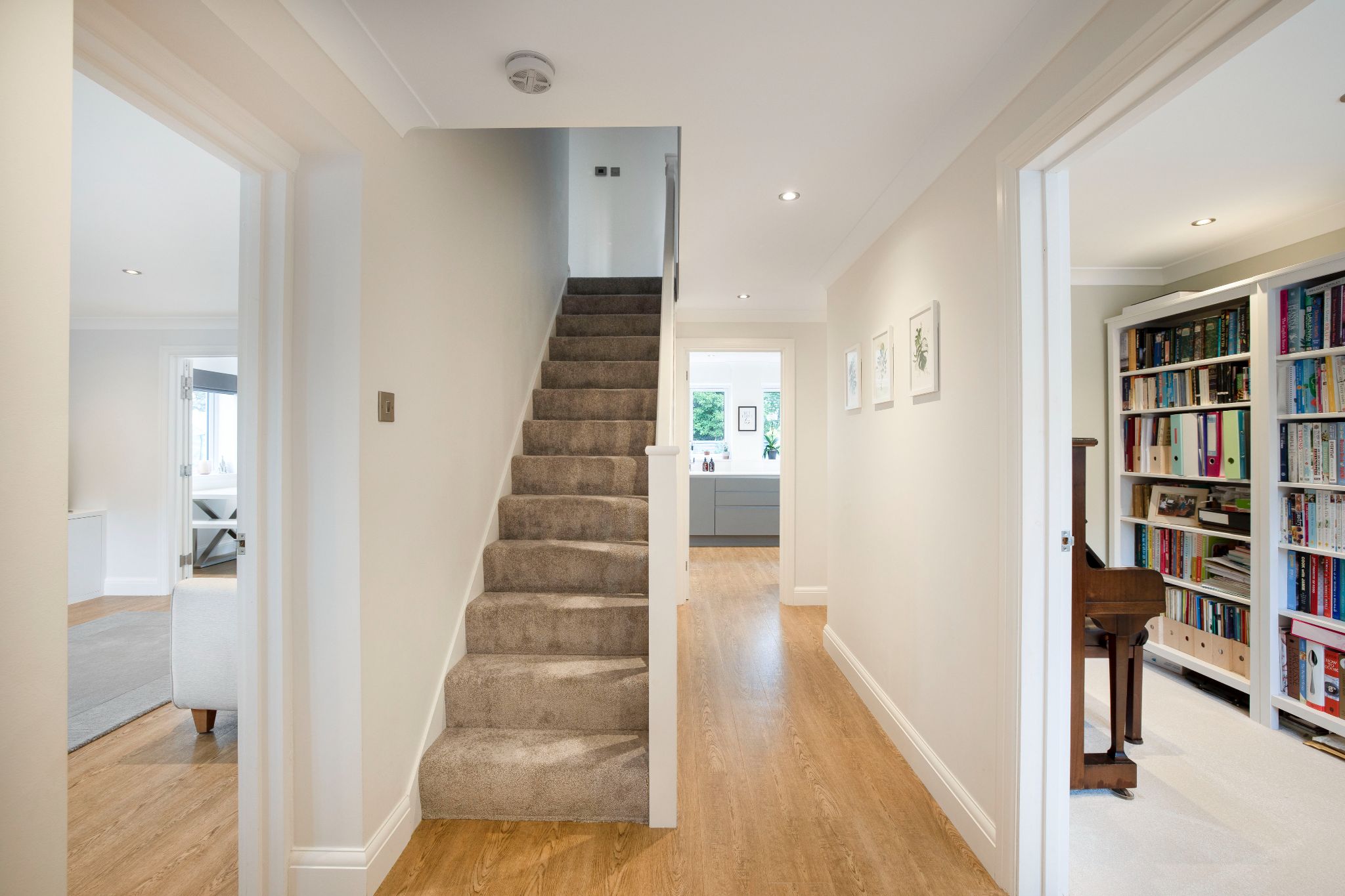 4 bedroom link detached house SSTC in Hatfield - Photograph 13