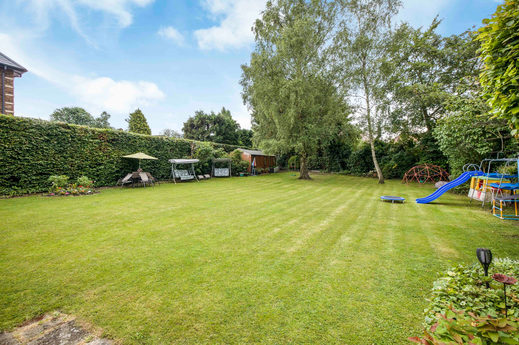 3 bedroom detached house SSTC in Brookmans Park - Photograph 25