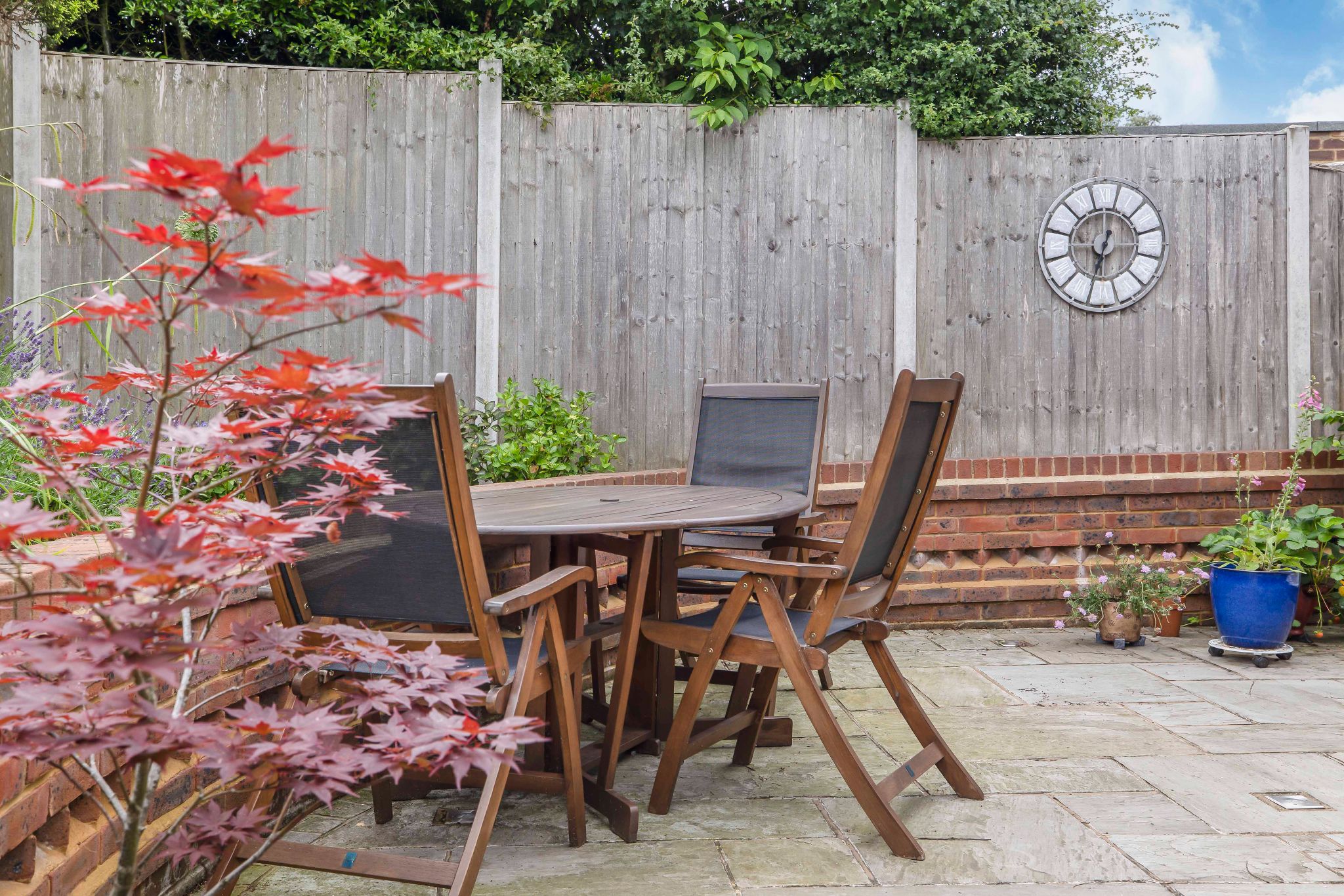 3 bedroom semi-detached house SSTC in Potters Bar - Photograph 21