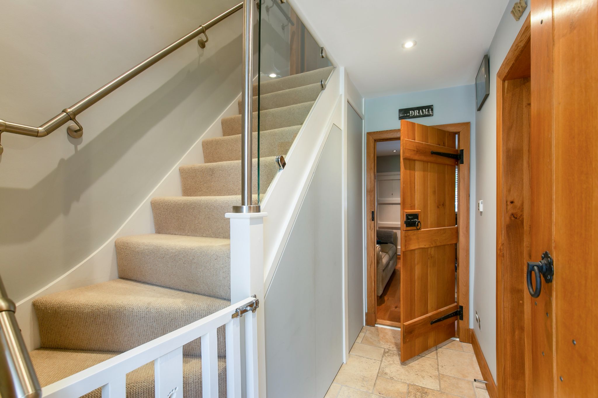2 bedroom cottage house Sale Agreed in Hertfordshire - Photograph 6