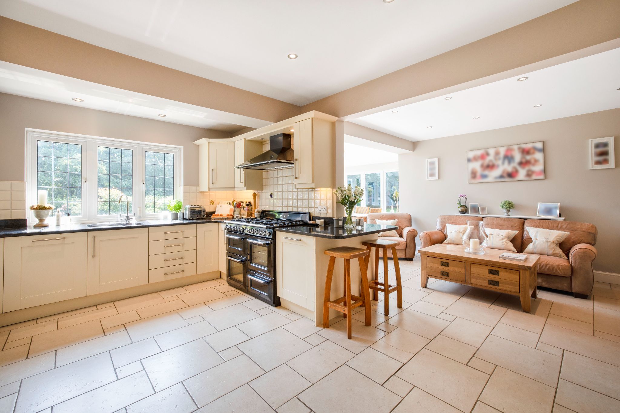 5 bedroom detached house Sale Agreed in Hertford - Photograph 34