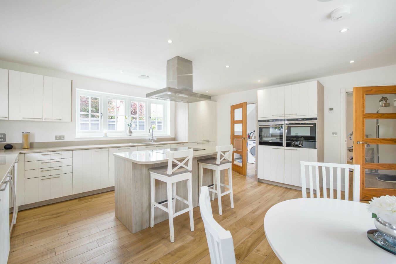 5 bedroom detached house SSTC in Kings Langley - Photograph 2