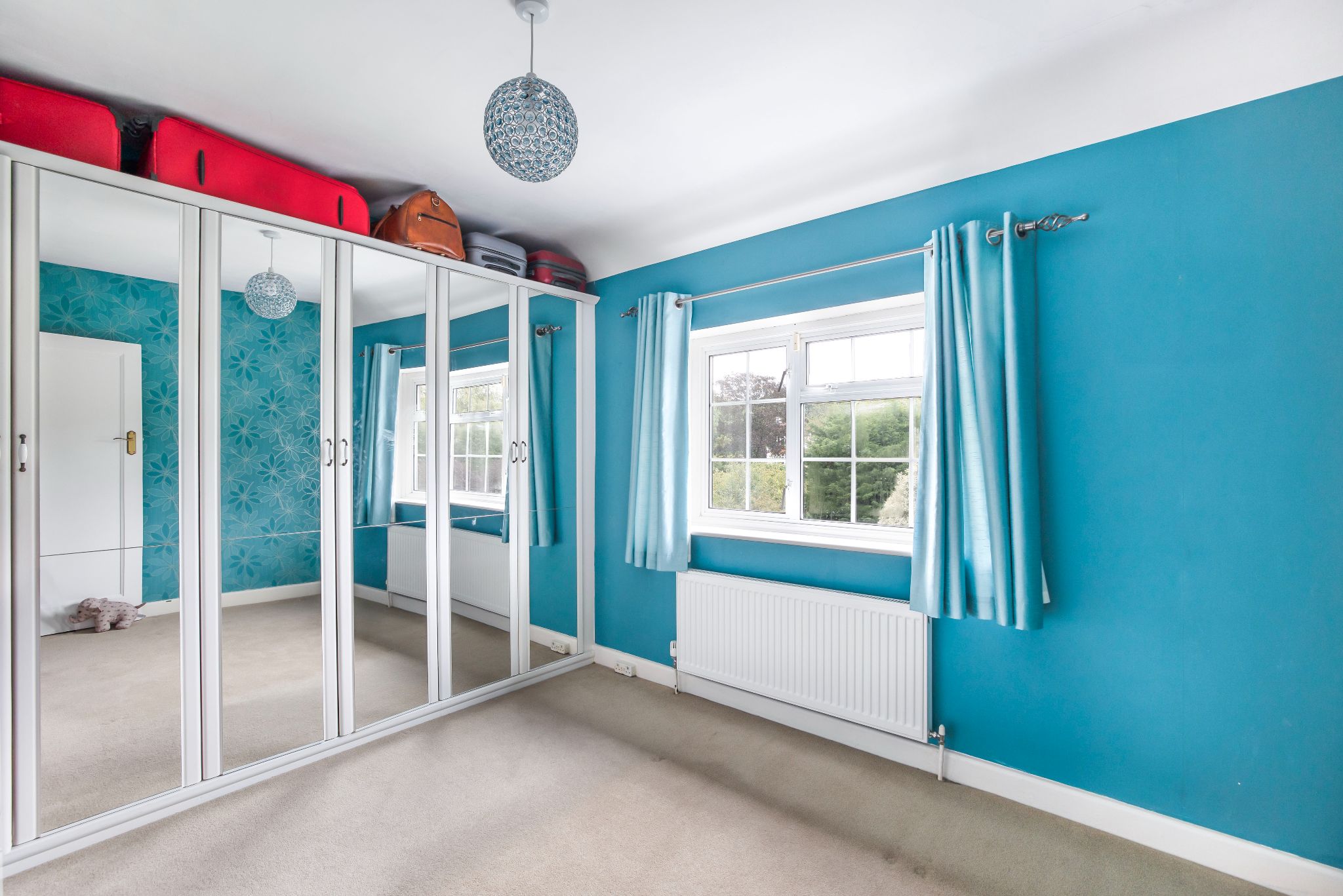 3 bedroom semi-detached house Sale Agreed in Potters Bar - Photograph 7