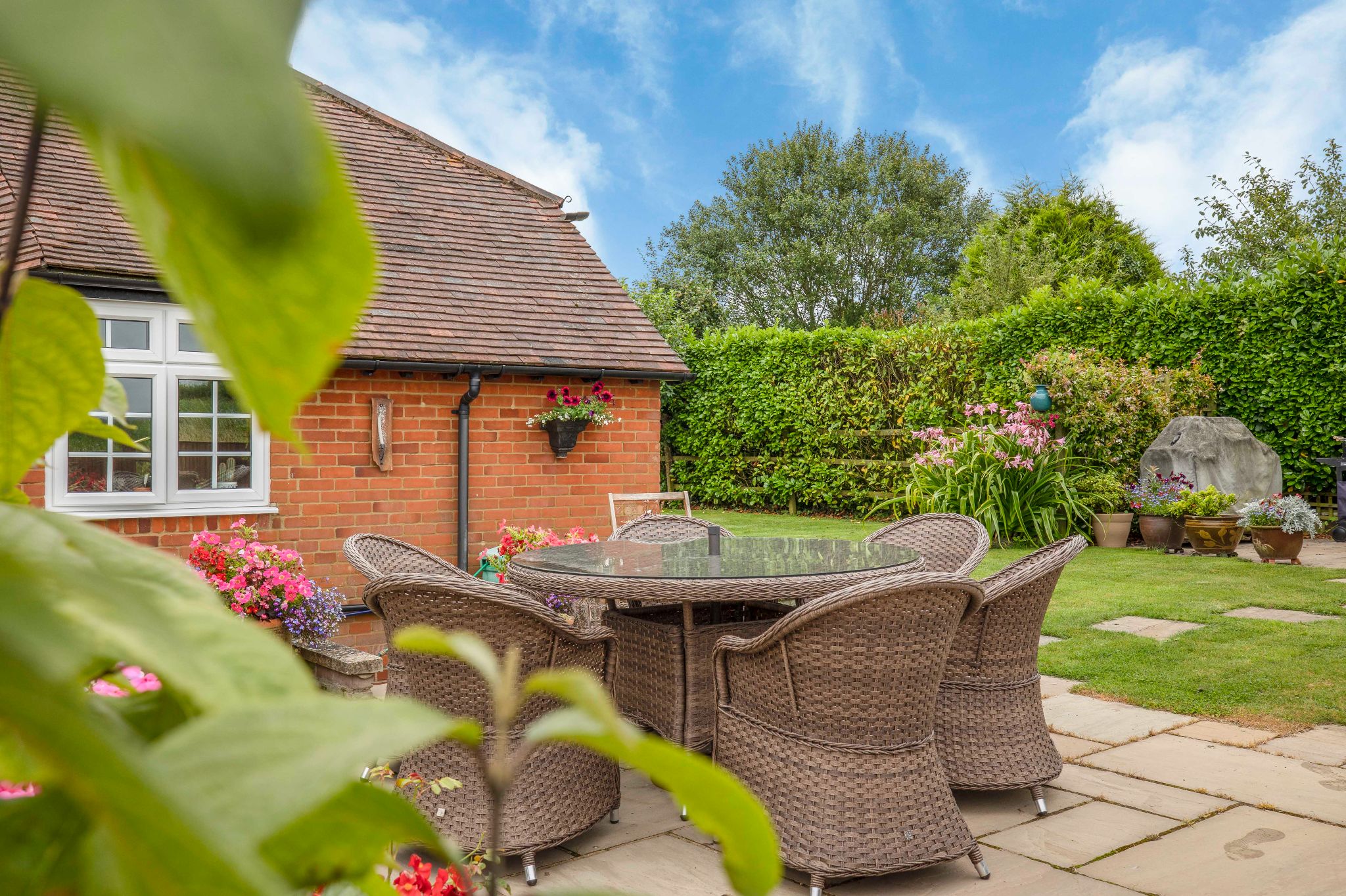 4 bedroom semi-detached bungalow Sale Agreed in Essendon - Photograph 13
