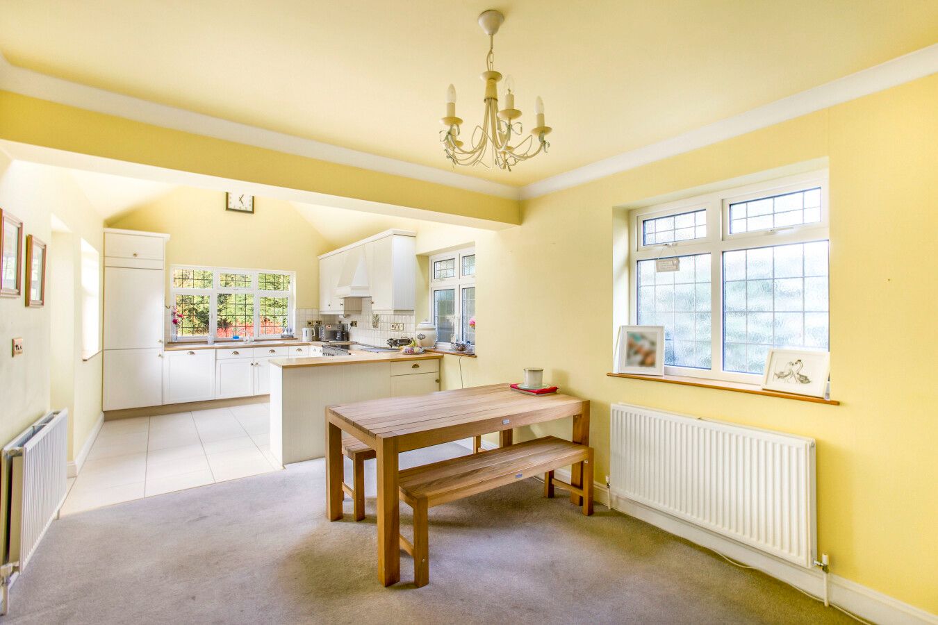 4 bedroom detached bungalow For Sale in Brookmans Park - Photograph 9