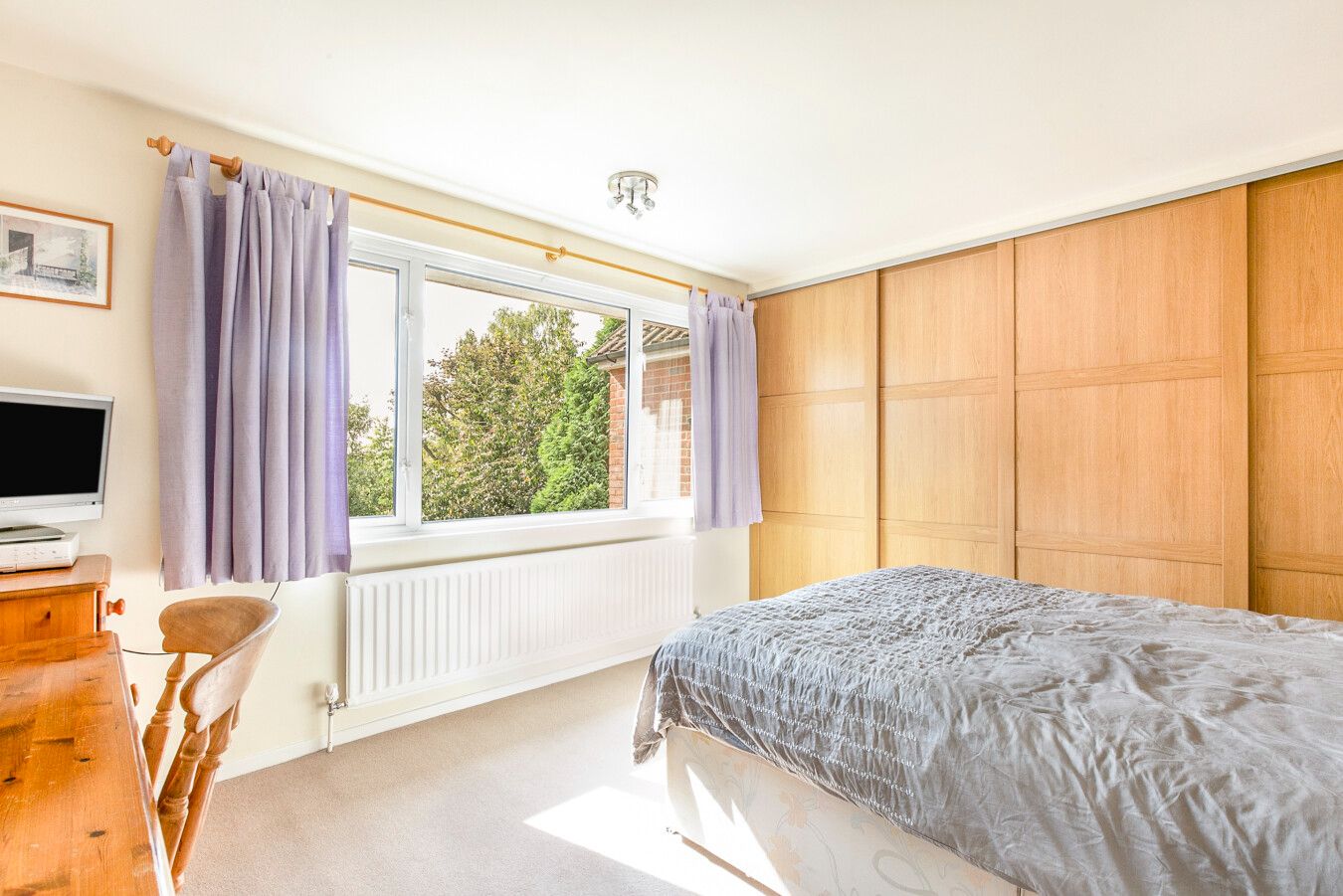 4 bedroom detached house SSTC in Potters Bar - Photograph 13