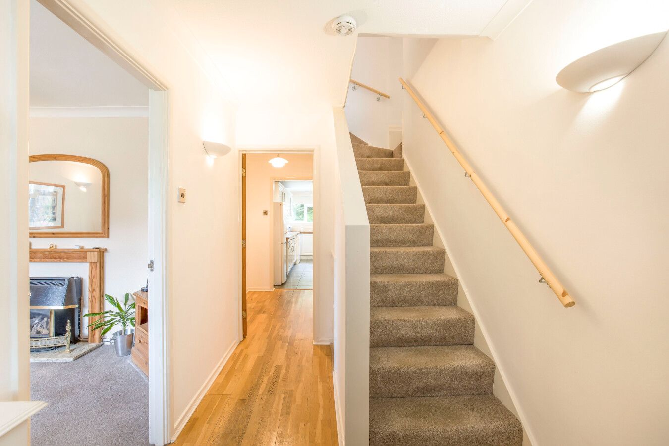 4 bedroom semi-detached house SSTC in Welham Green - Photograph 18