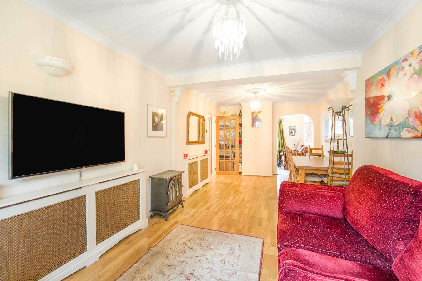 4 bedroom semi-detached house SSTC in Welham Green - Photograph 14