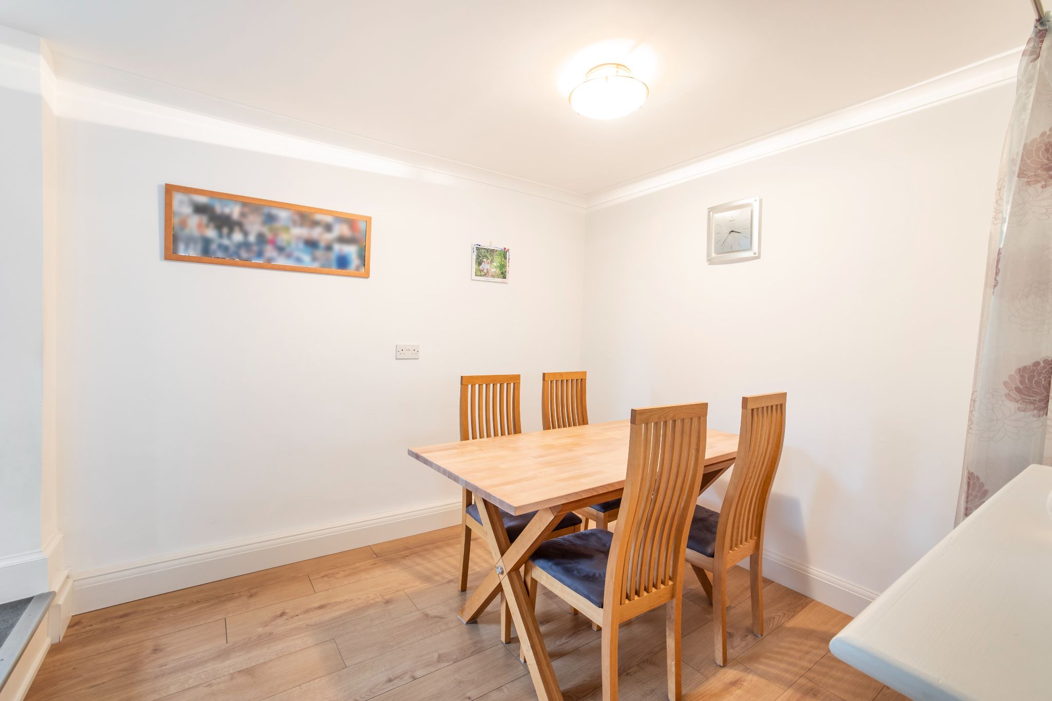5 bedroom semi-detached house Sale Agreed in Brookmans Park - Photograph 25