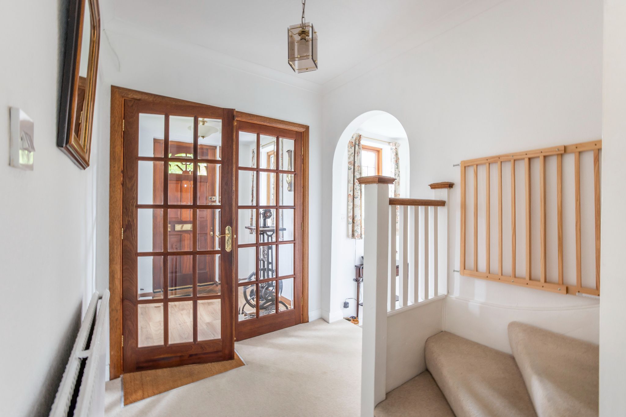 5 bedroom semi-detached house Sale Agreed in Brookmans Park - Photograph 30