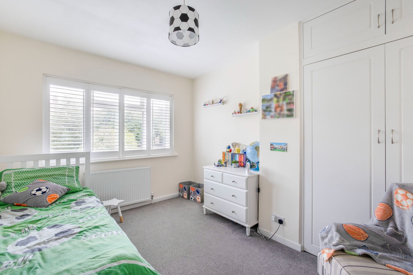 5 bedroom semi-detached house Sale Agreed in Potters Bar - Photograph 19