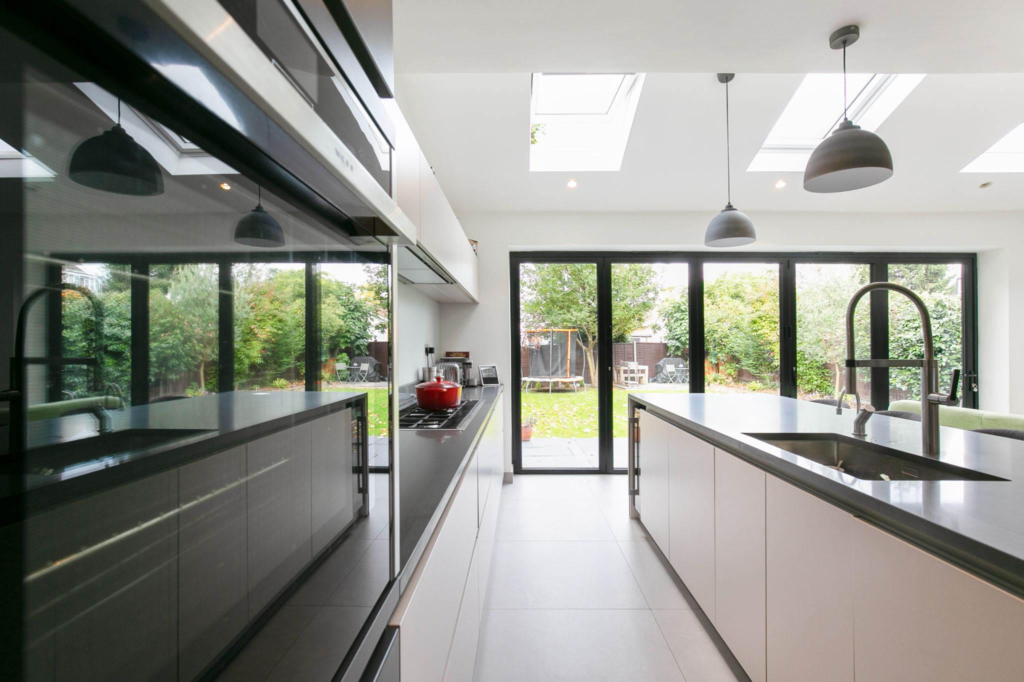 4 bedroom semi-detached house Sale Agreed in Barnet - Photograph 21