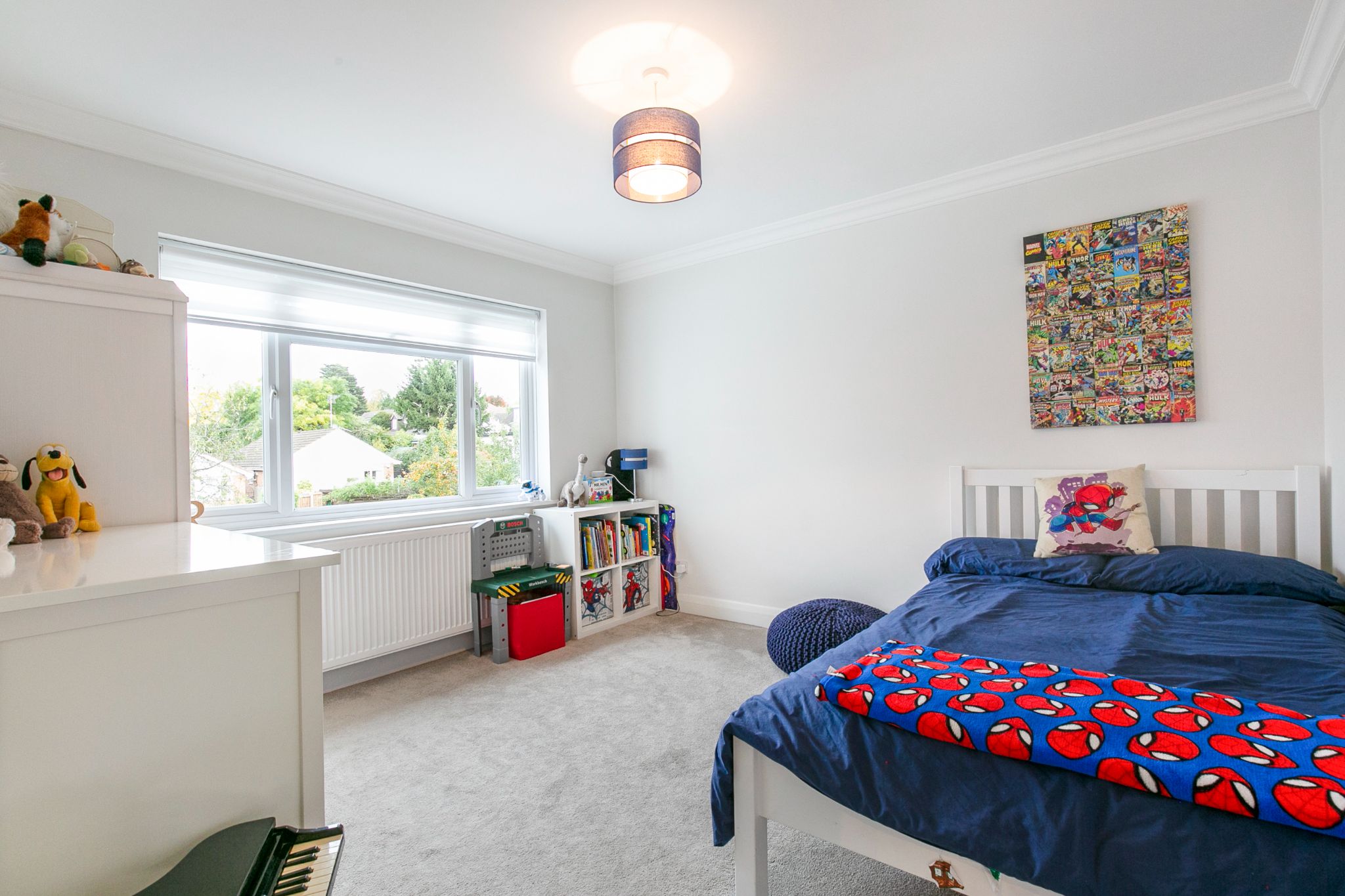 4 bedroom semi-detached house Sale Agreed in Barnet - Photograph 8