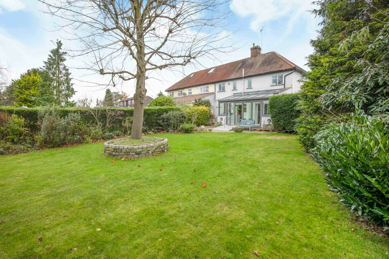 3 bedroom semi-detached house Sale Agreed in North Mymms - Photograph 18