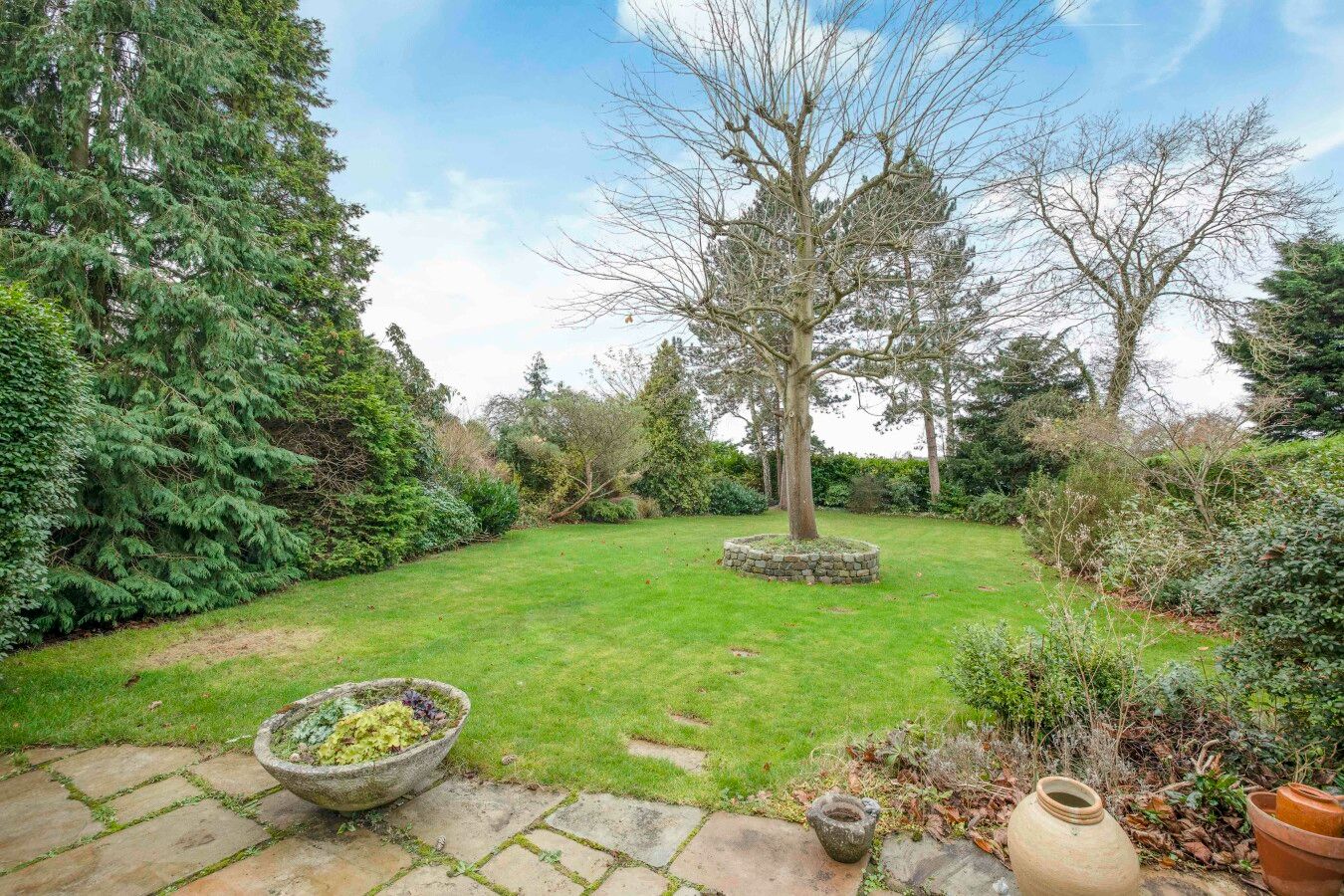 3 bedroom semi-detached house Sale Agreed in North Mymms - Photograph 19