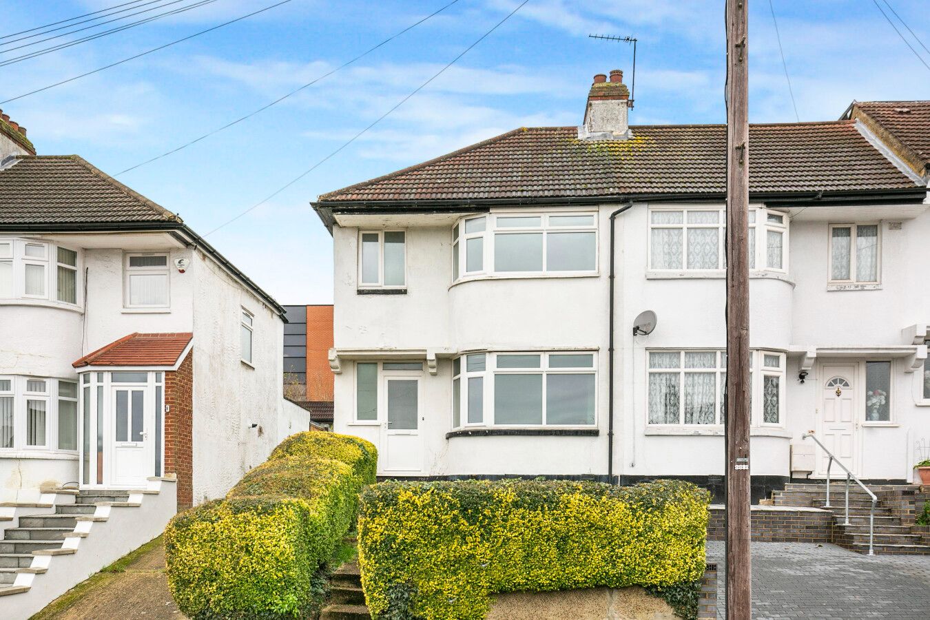 3 bedroom end terraced house SSTC in Barnet - Photograph 11