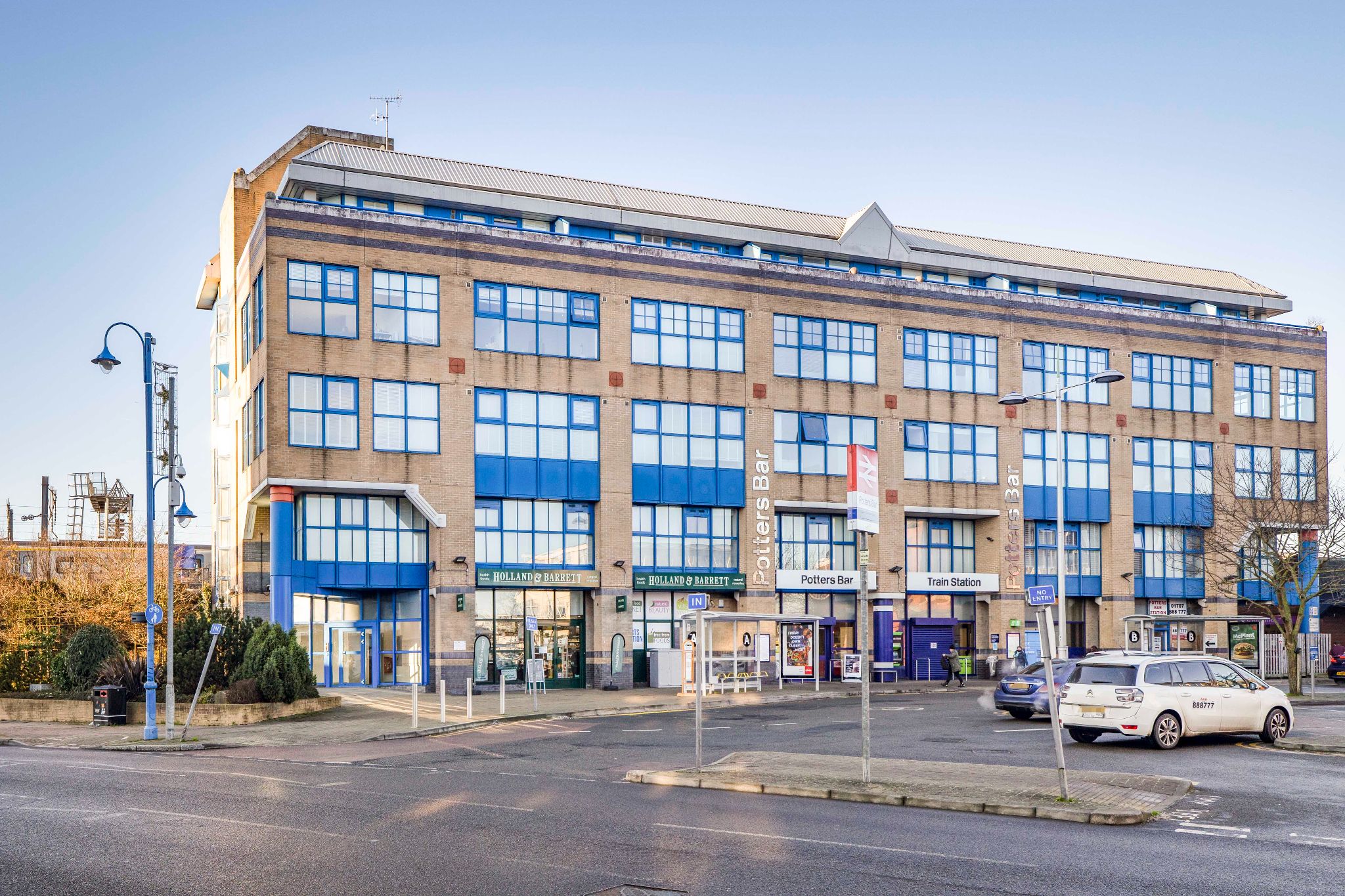 2 bedroom apartment flat/apartment SSTC in Potters Bar - Photograph 14