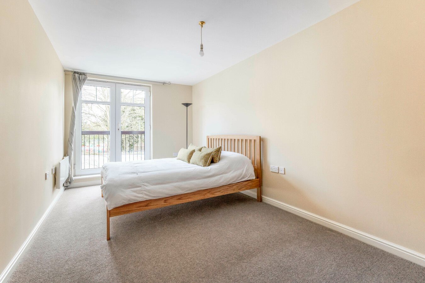 2 bedroom flat flat/apartment For Sale in Barnet - Photograph 11