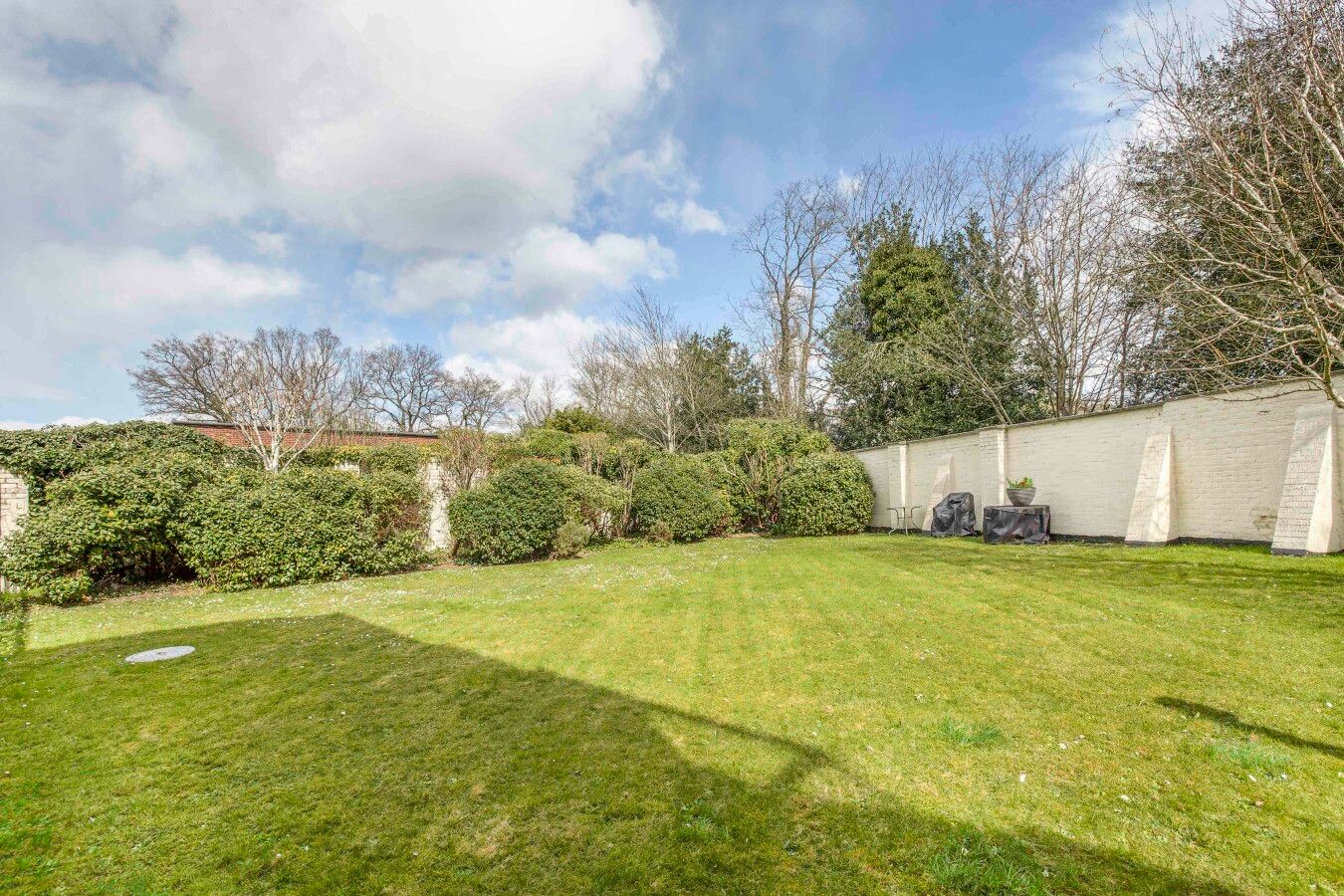2 bedroom flat flat/apartment For Sale in Barnet - Photograph 5