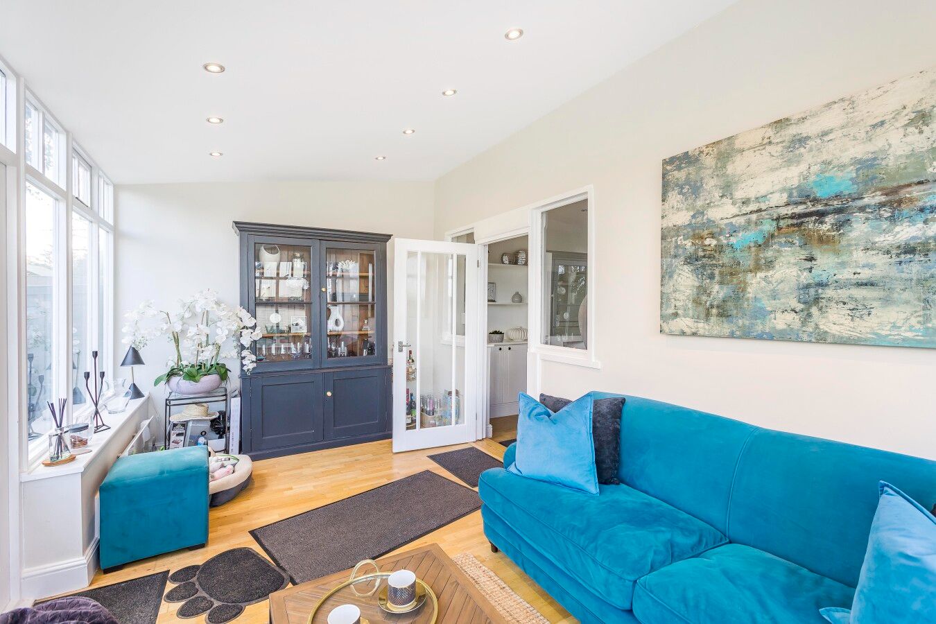 3 bedroom semi-detached house SSTC in Potters Bar - Photograph 8