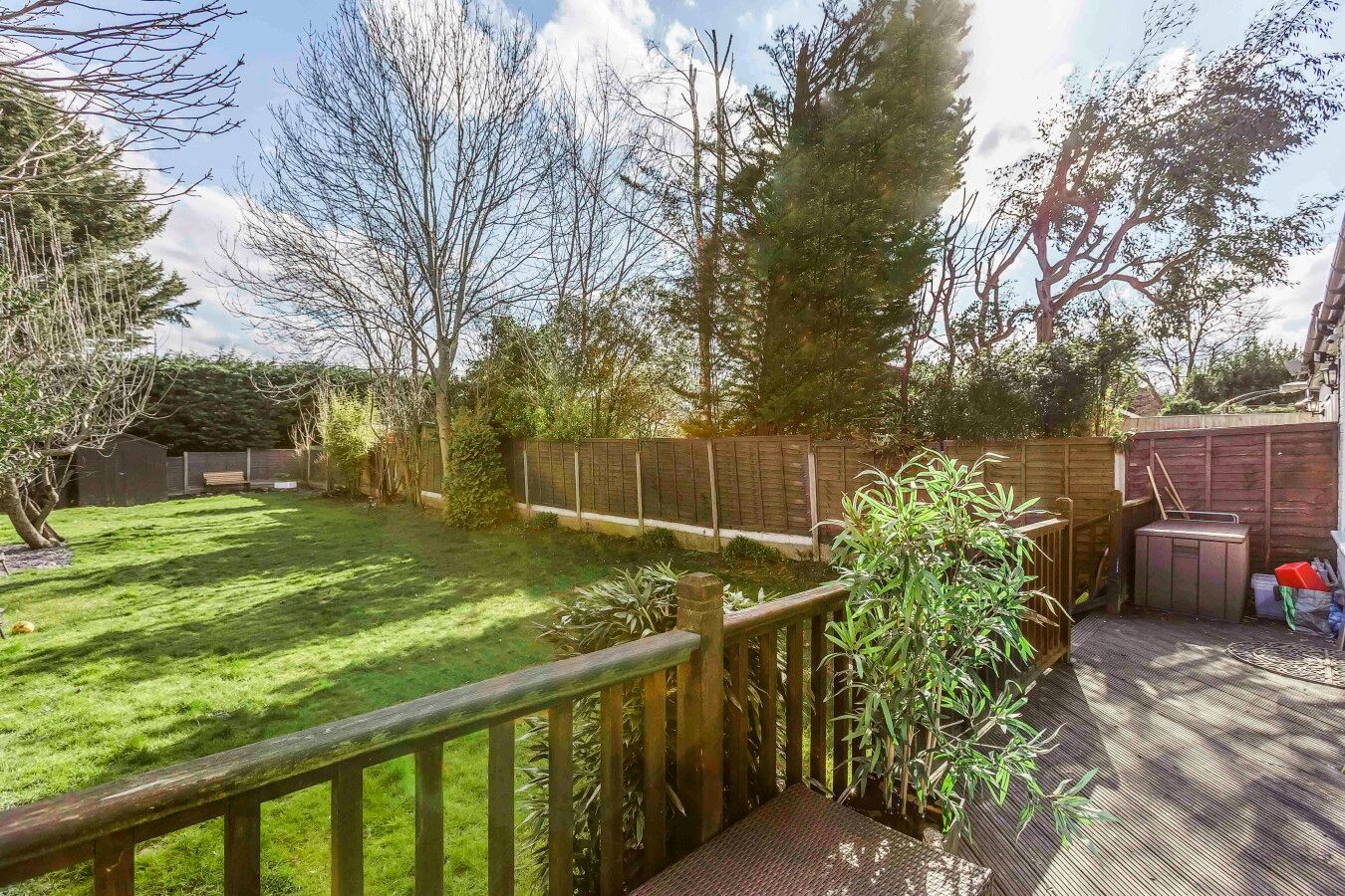 3 bedroom semi-detached house SSTC in Potters Bar - Photograph 27