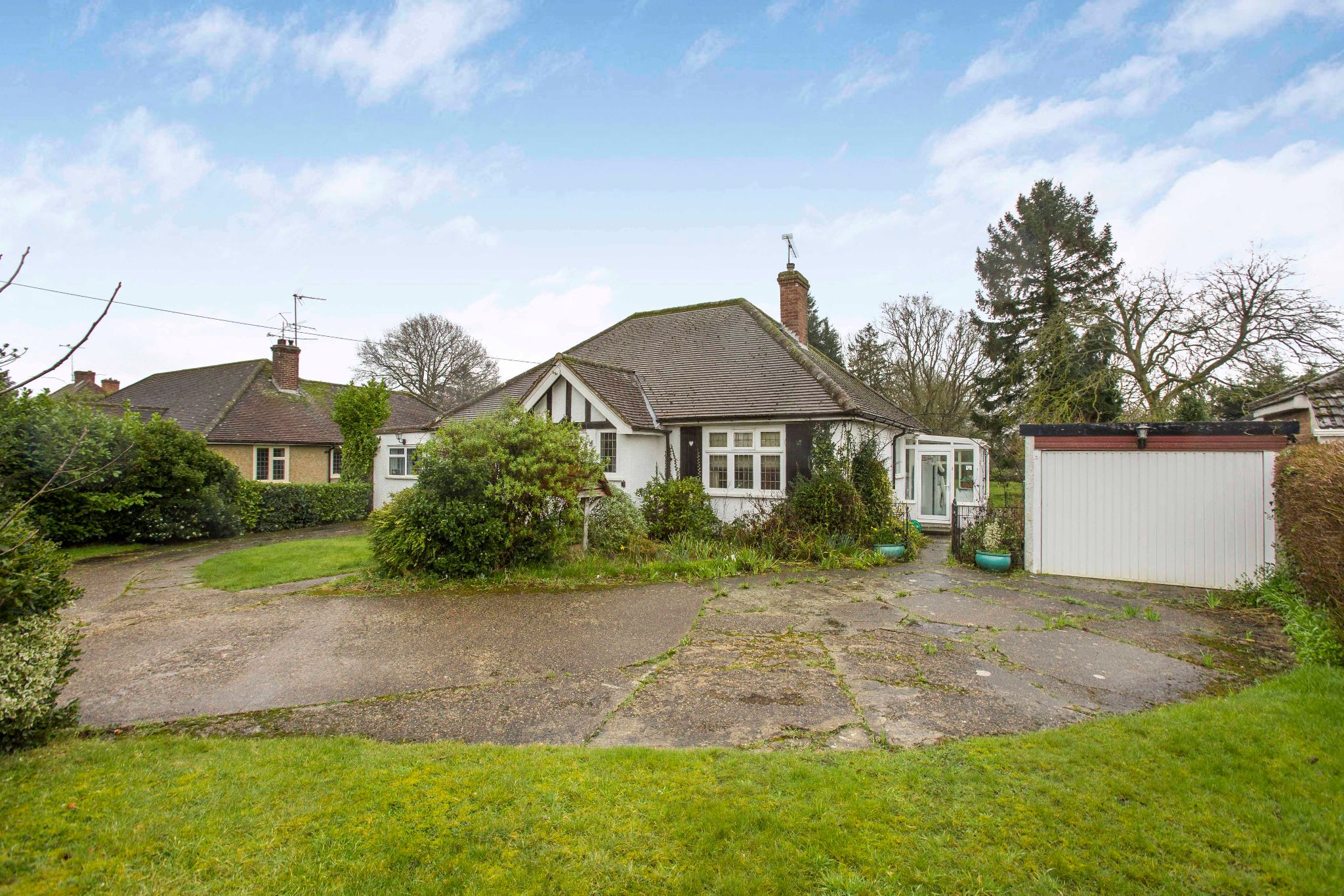 2 bedroom detached bungalow Sale Agreed in Hatfield - Photograph 18