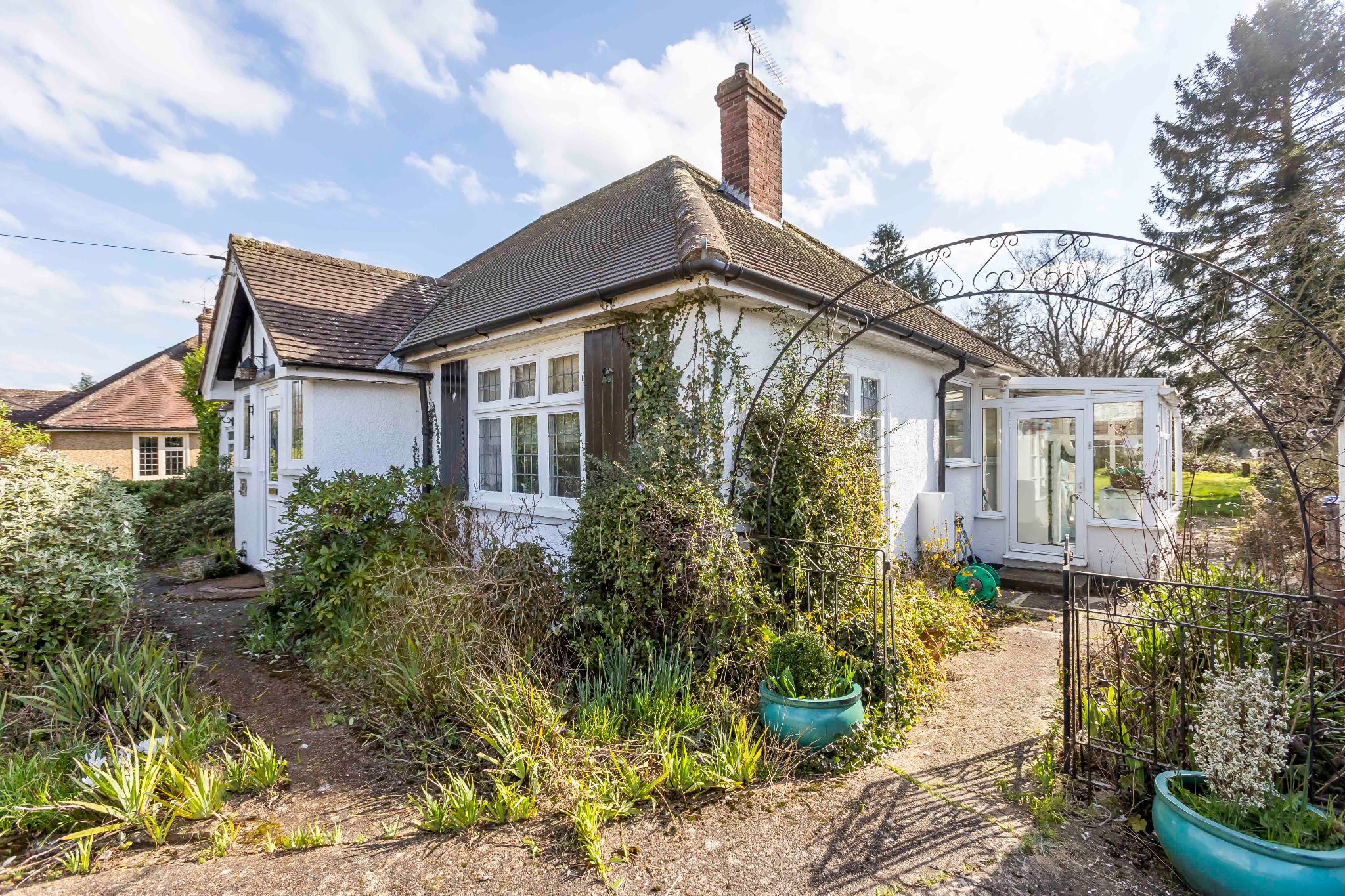 2 bedroom detached bungalow Sale Agreed in Hatfield - Photograph 7
