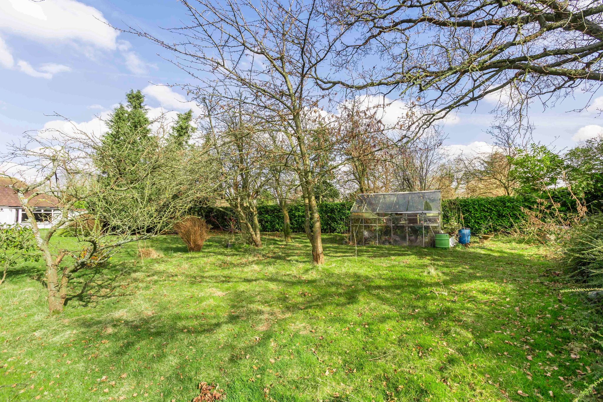 2 bedroom detached bungalow Sale Agreed in Hatfield - Photograph 13