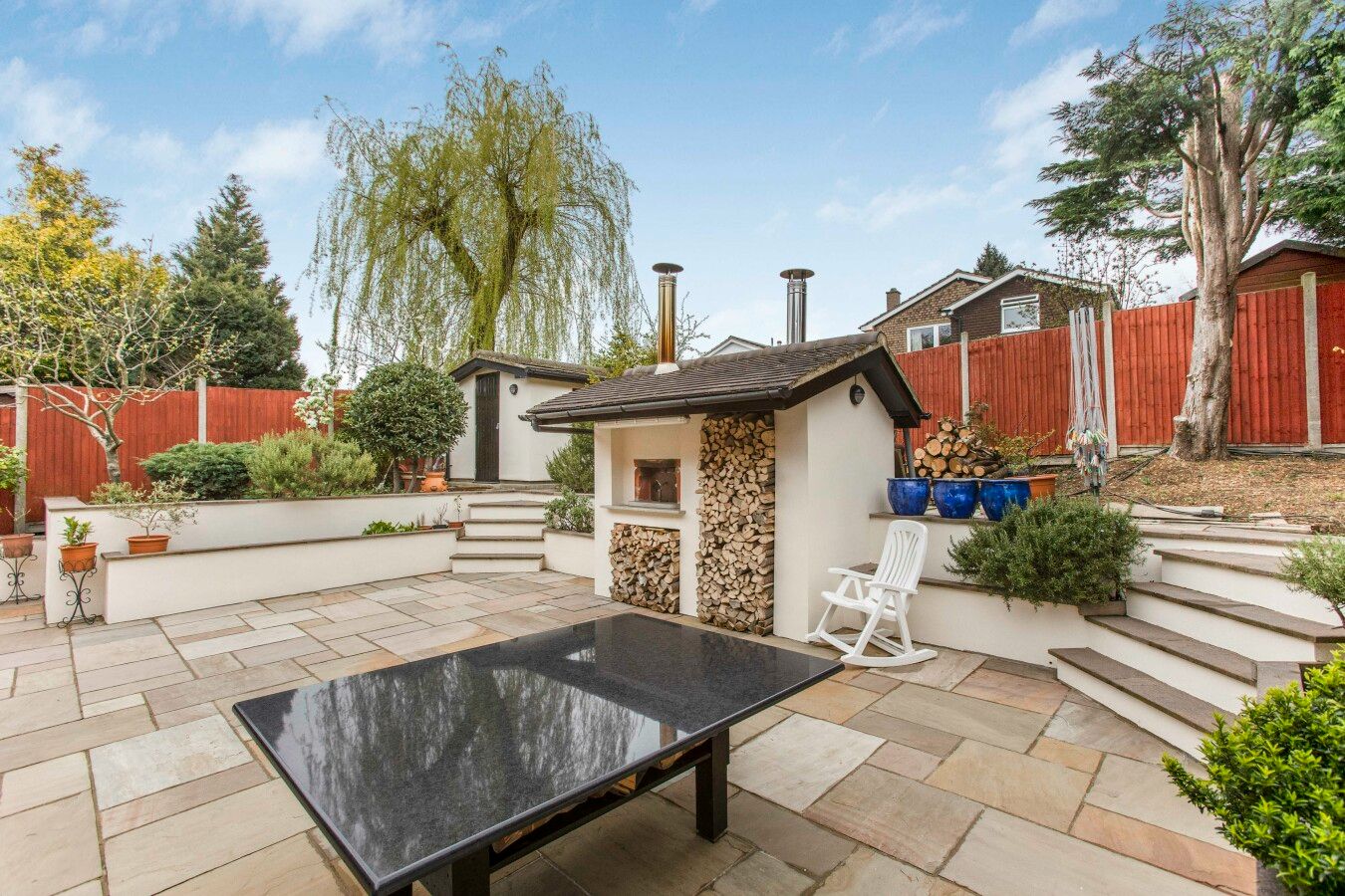 5 bedroom detached house For Sale in Potters Bar - Photograph 14