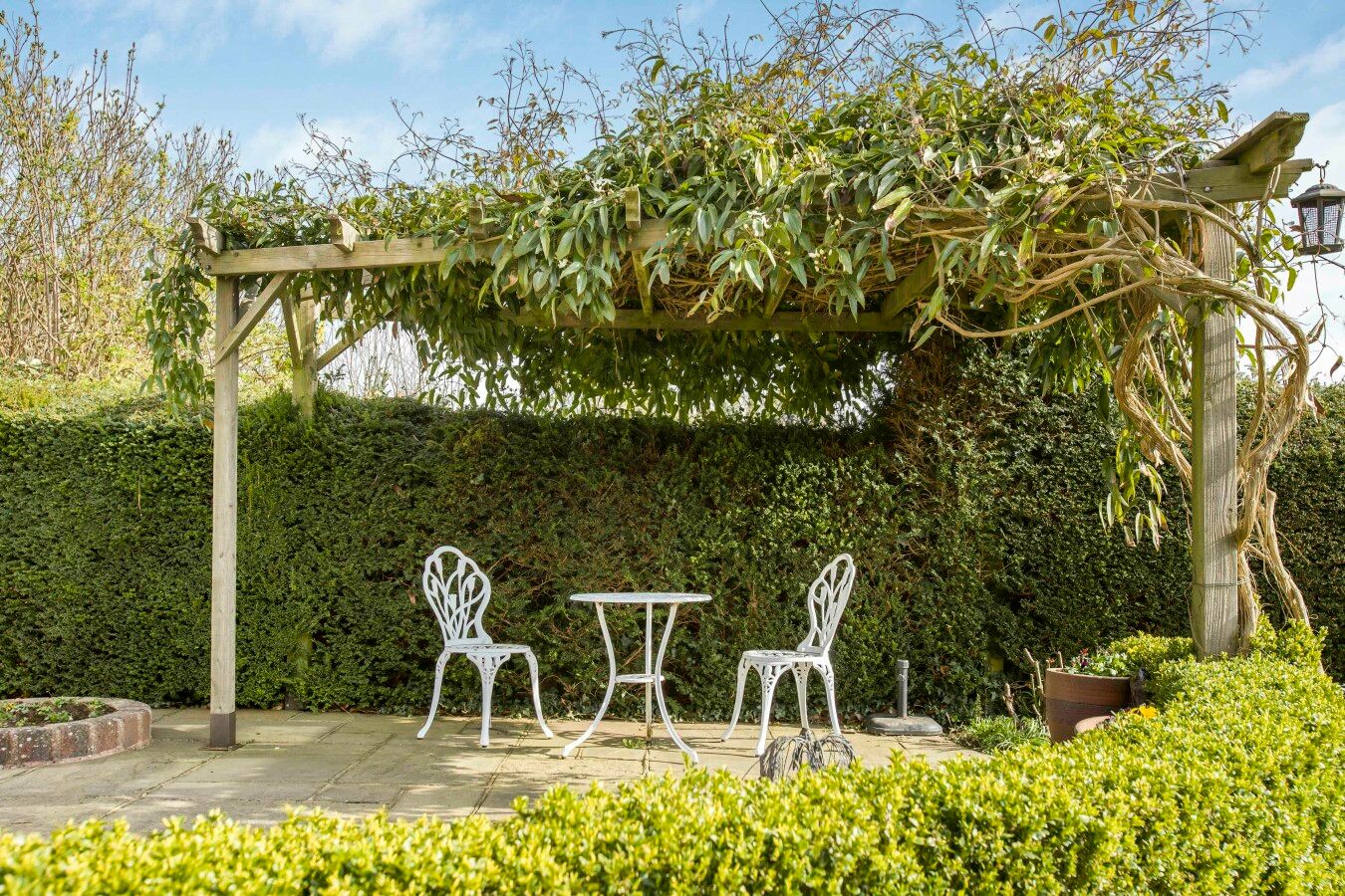 4 bedroom detached house Sale Agreed in Northaw - Photograph 15
