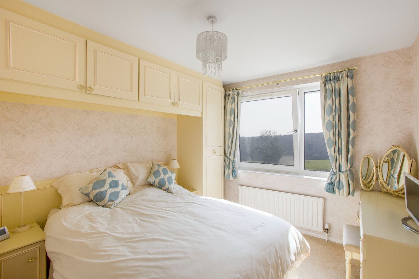 4 bedroom detached house Sale Agreed in Northaw - Photograph 44