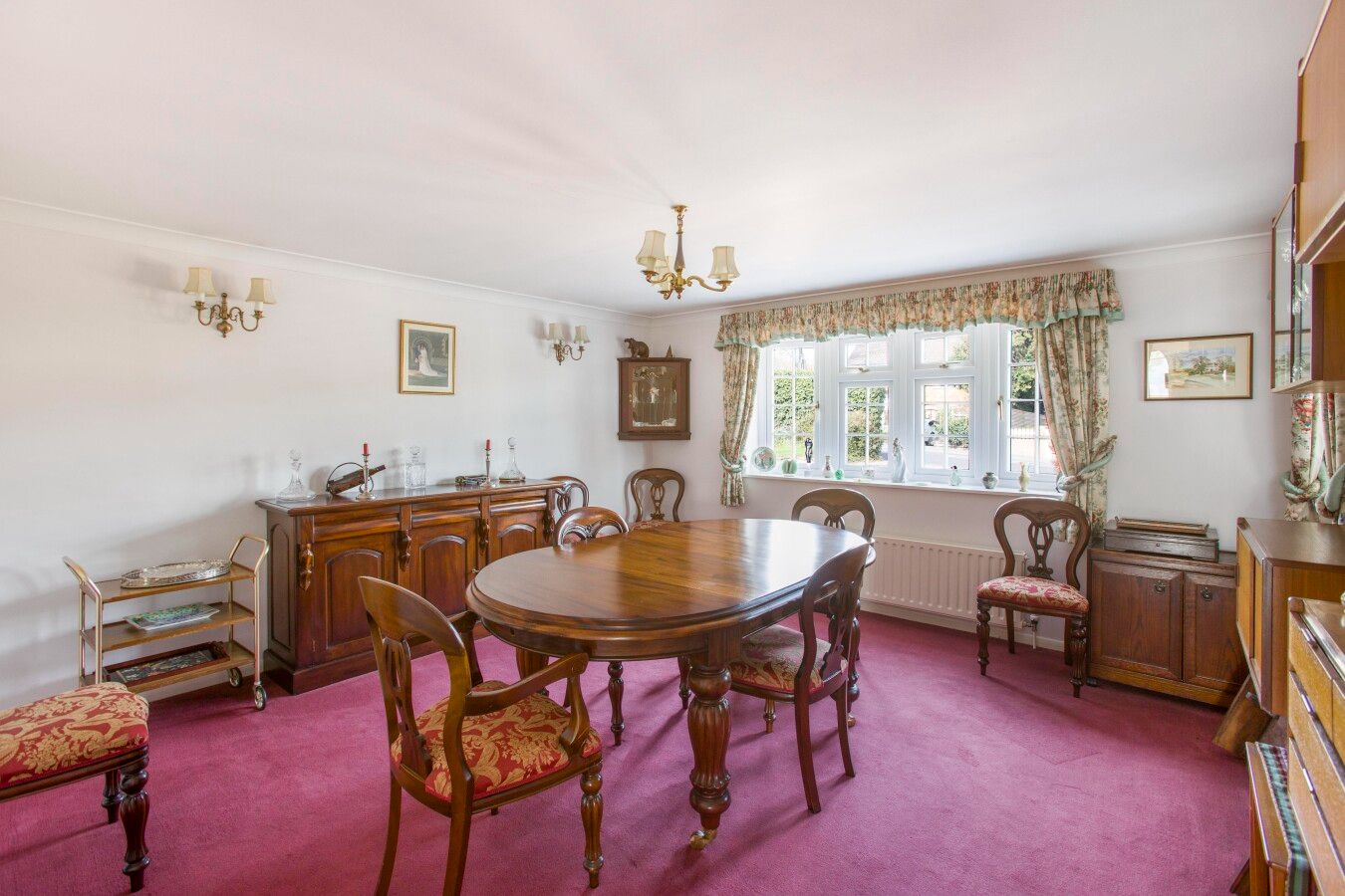 4 bedroom detached house Sale Agreed in Northaw - Photograph 26