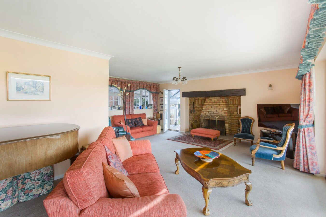 4 bedroom detached house Sale Agreed in Northaw - Photograph 27