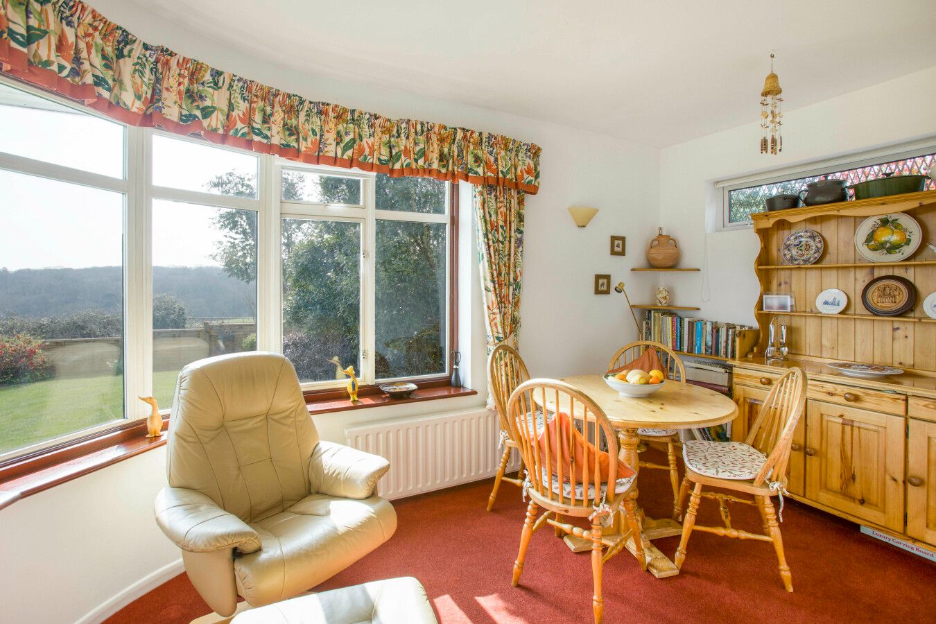4 bedroom detached house Sale Agreed in Northaw - Photograph 22