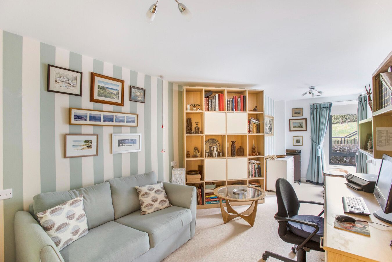 2 bedroom ground floor flat/apartment For Sale in Potters Bar - Photograph 11