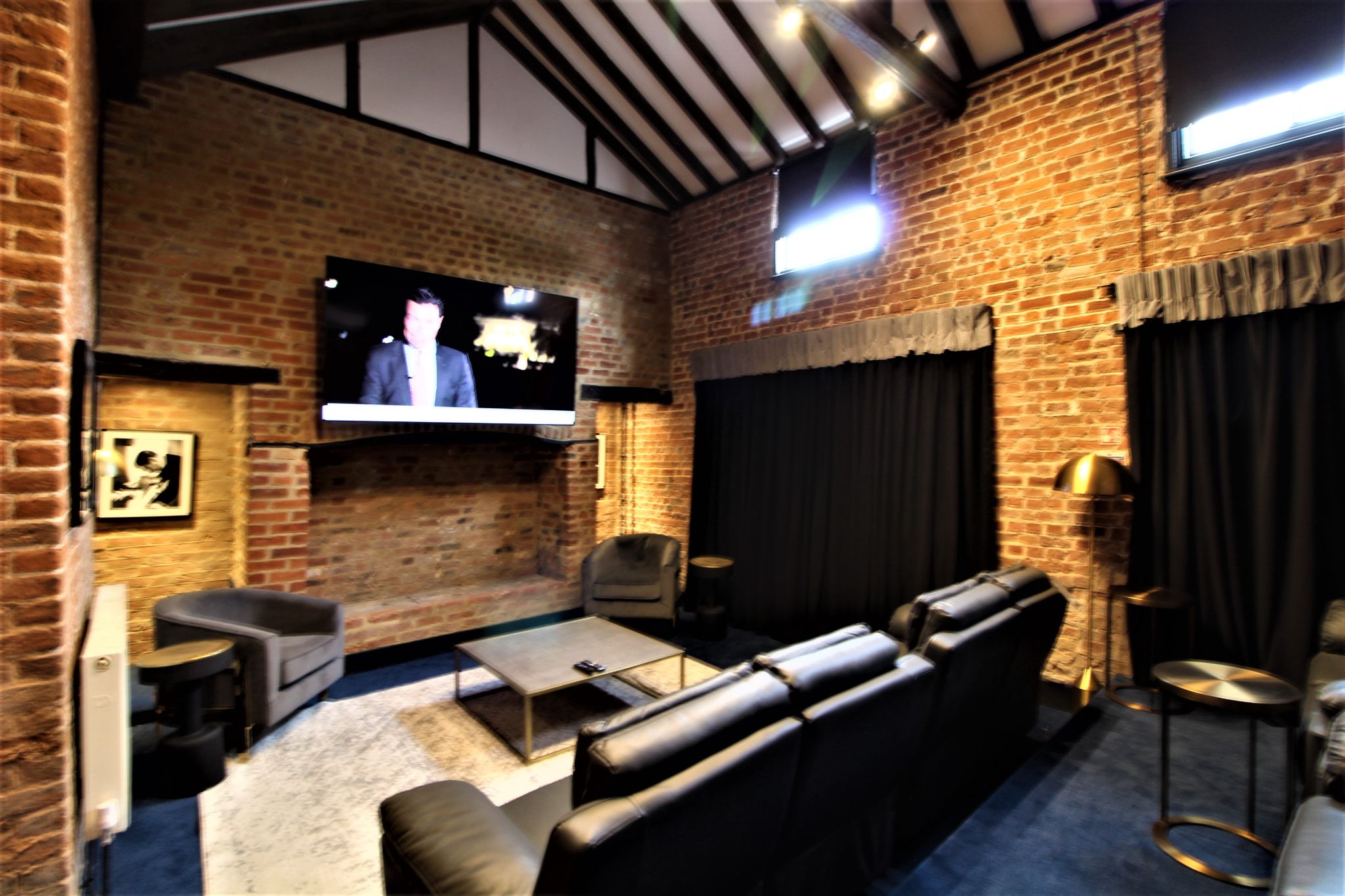 apartment flat/apartment To Let in South Mimms - Photograph 56