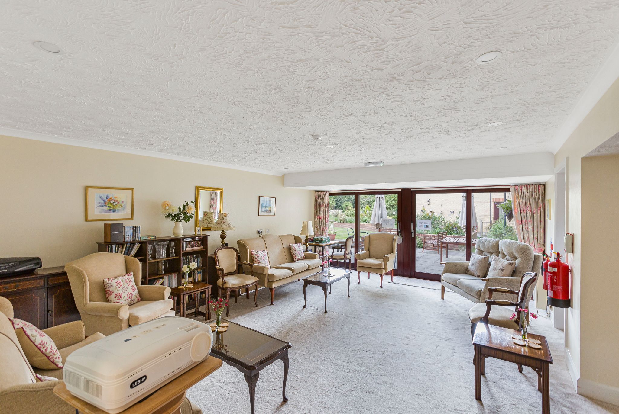 1 bedroom flat flat/apartment For Sale in Potters Bar - Photograph 3