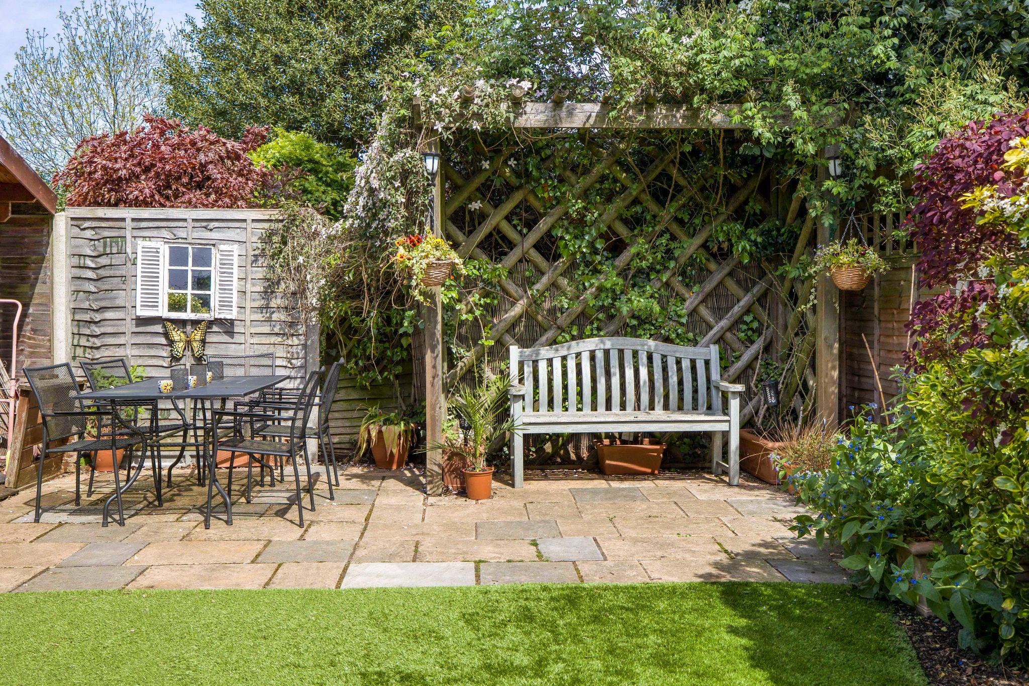 4 bedroom detached house Sale Agreed in Potters Bar - Photograph 8