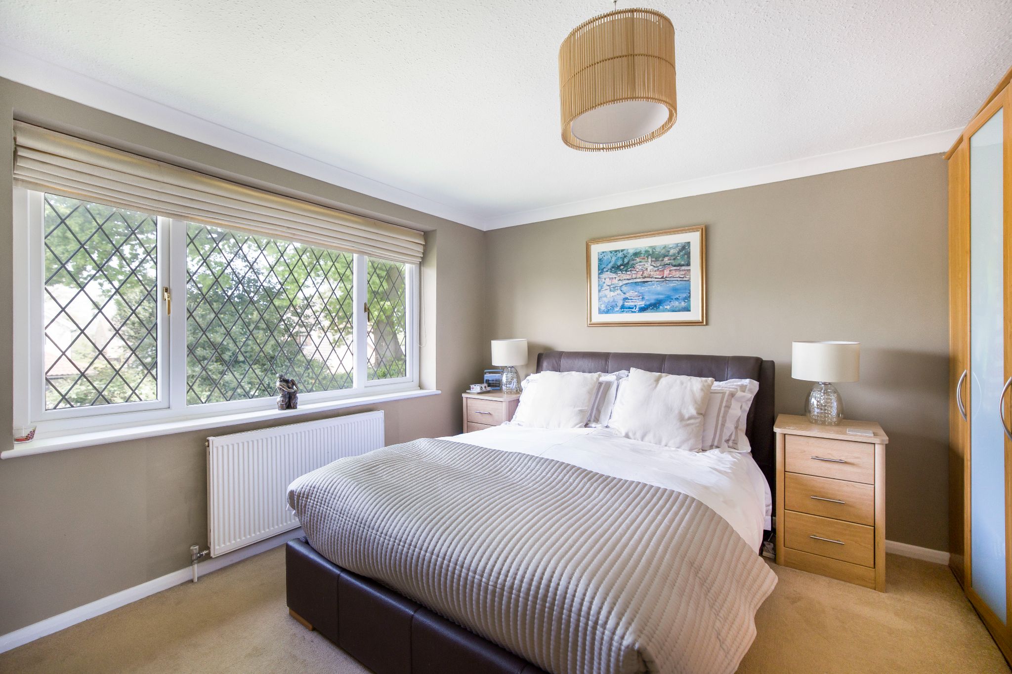4 bedroom detached house Sale Agreed in Potters Bar - Photograph 20