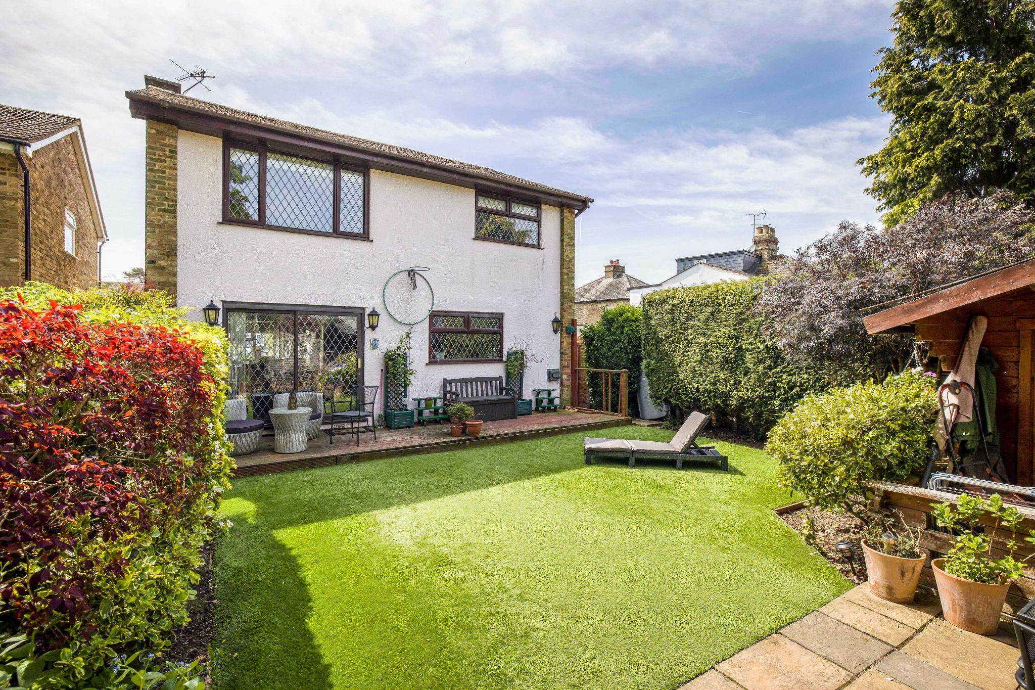 4 bedroom detached house Sale Agreed in Potters Bar - Photograph 9